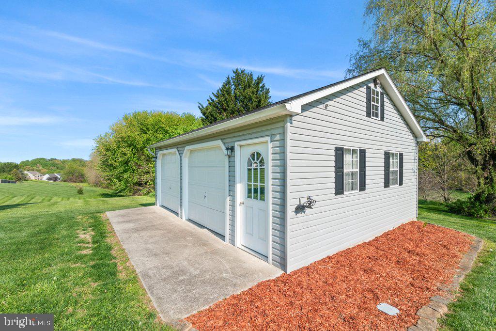 MAXA MEADOWS - Residential