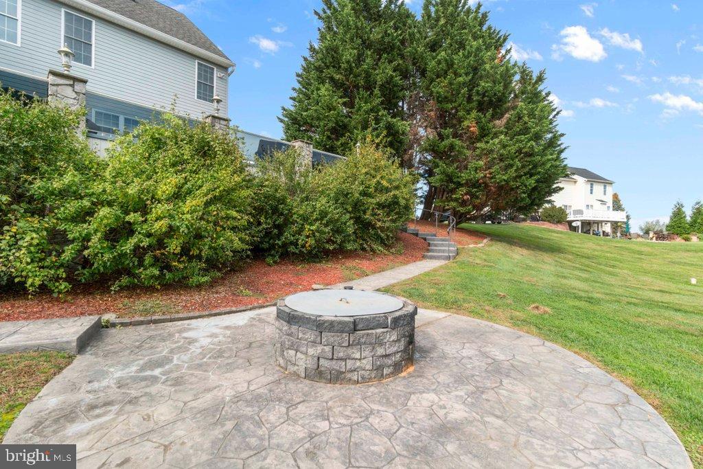 MAXA MEADOWS - Residential