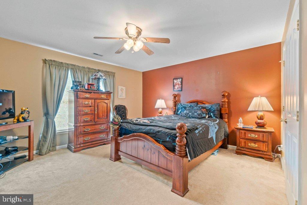 MAXA MEADOWS - Residential