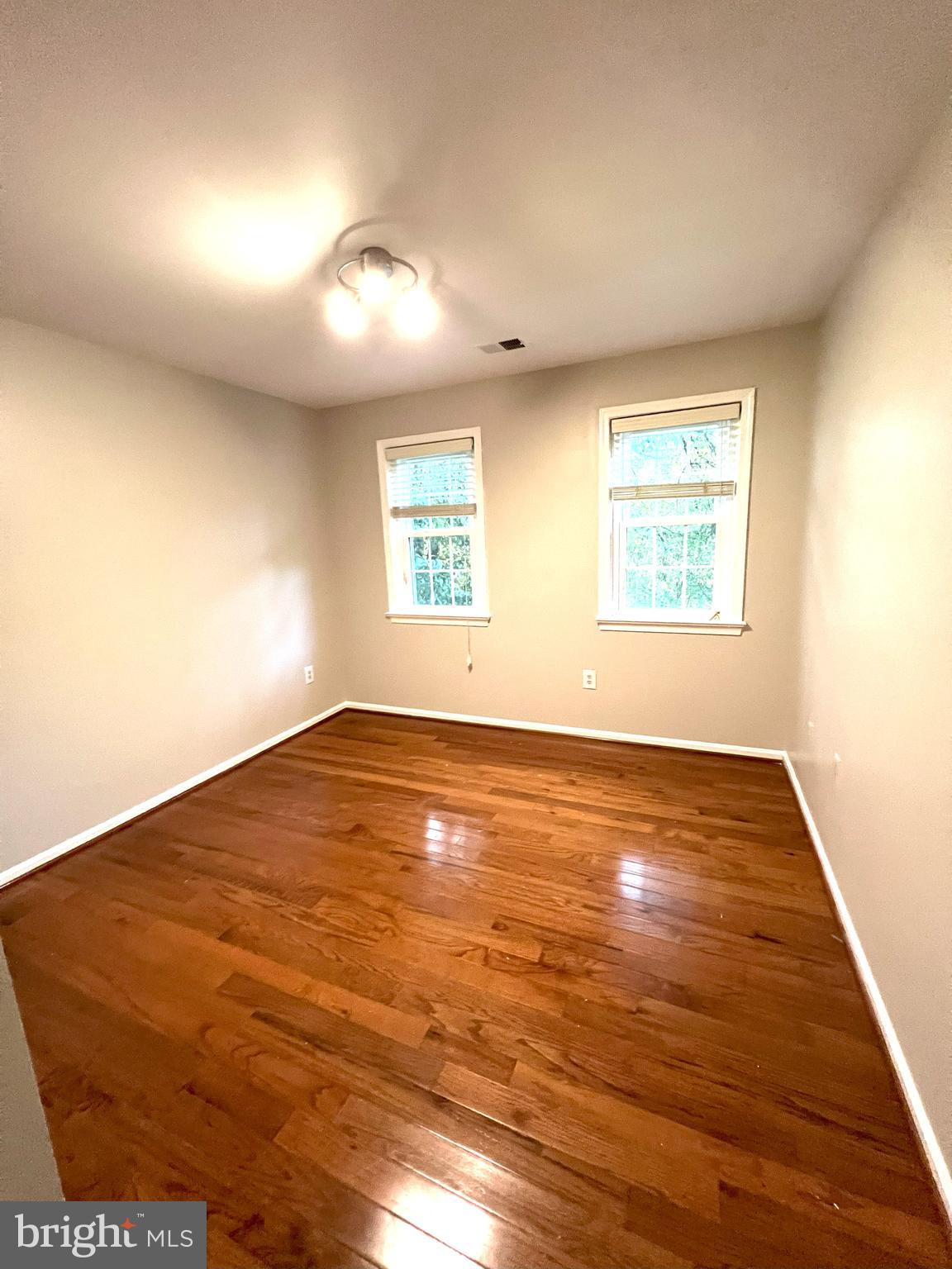 WOLF TRAP WOODS - Residential Lease