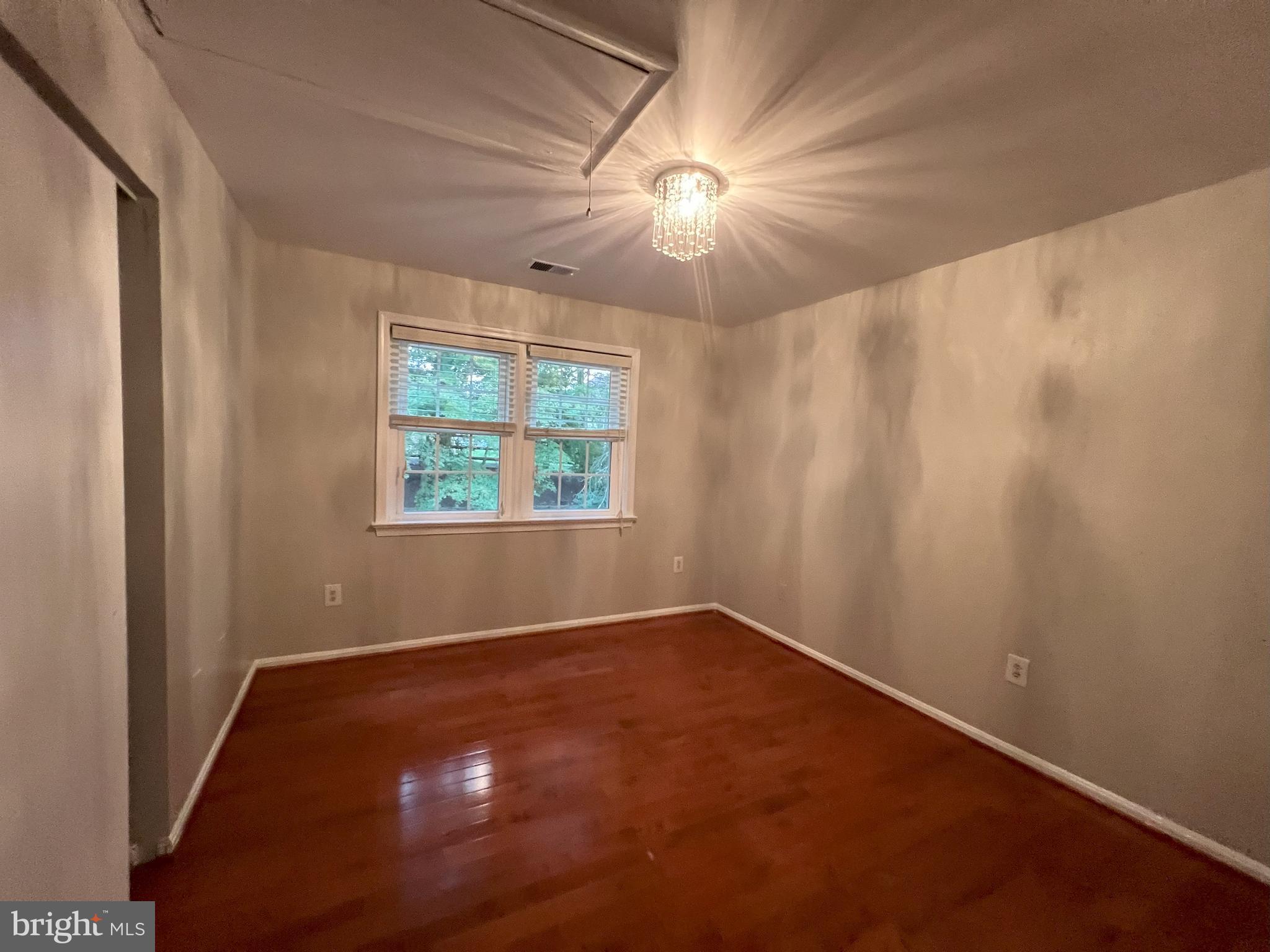 WOLF TRAP WOODS - Residential Lease