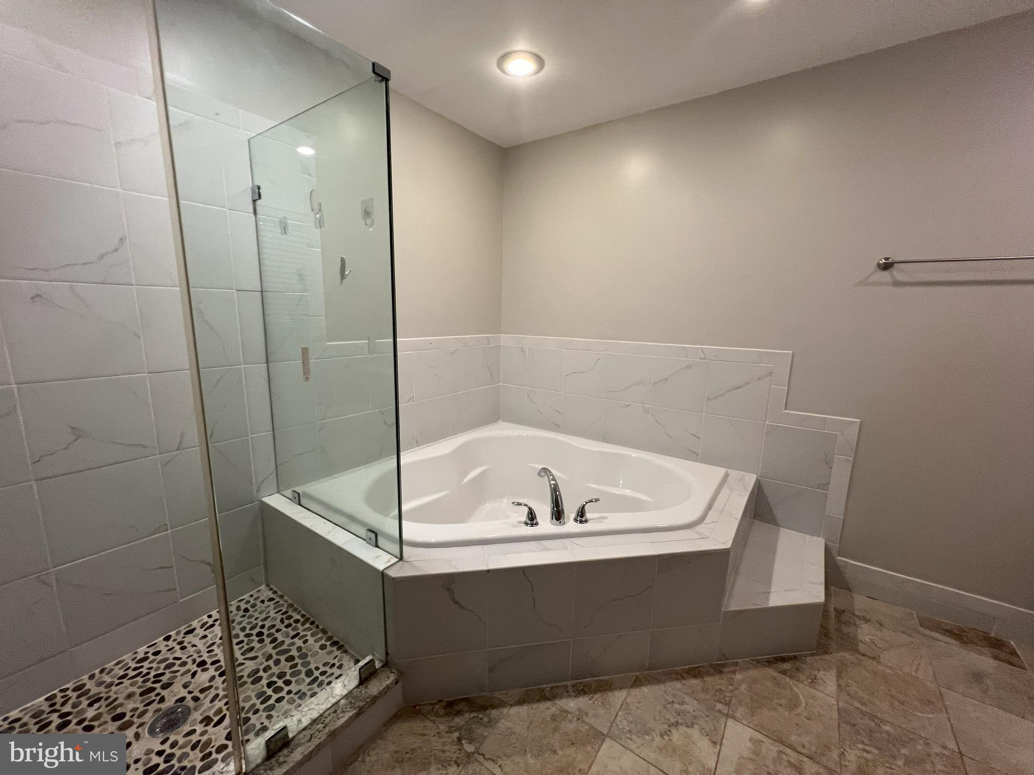 WOLF TRAP WOODS - Residential Lease