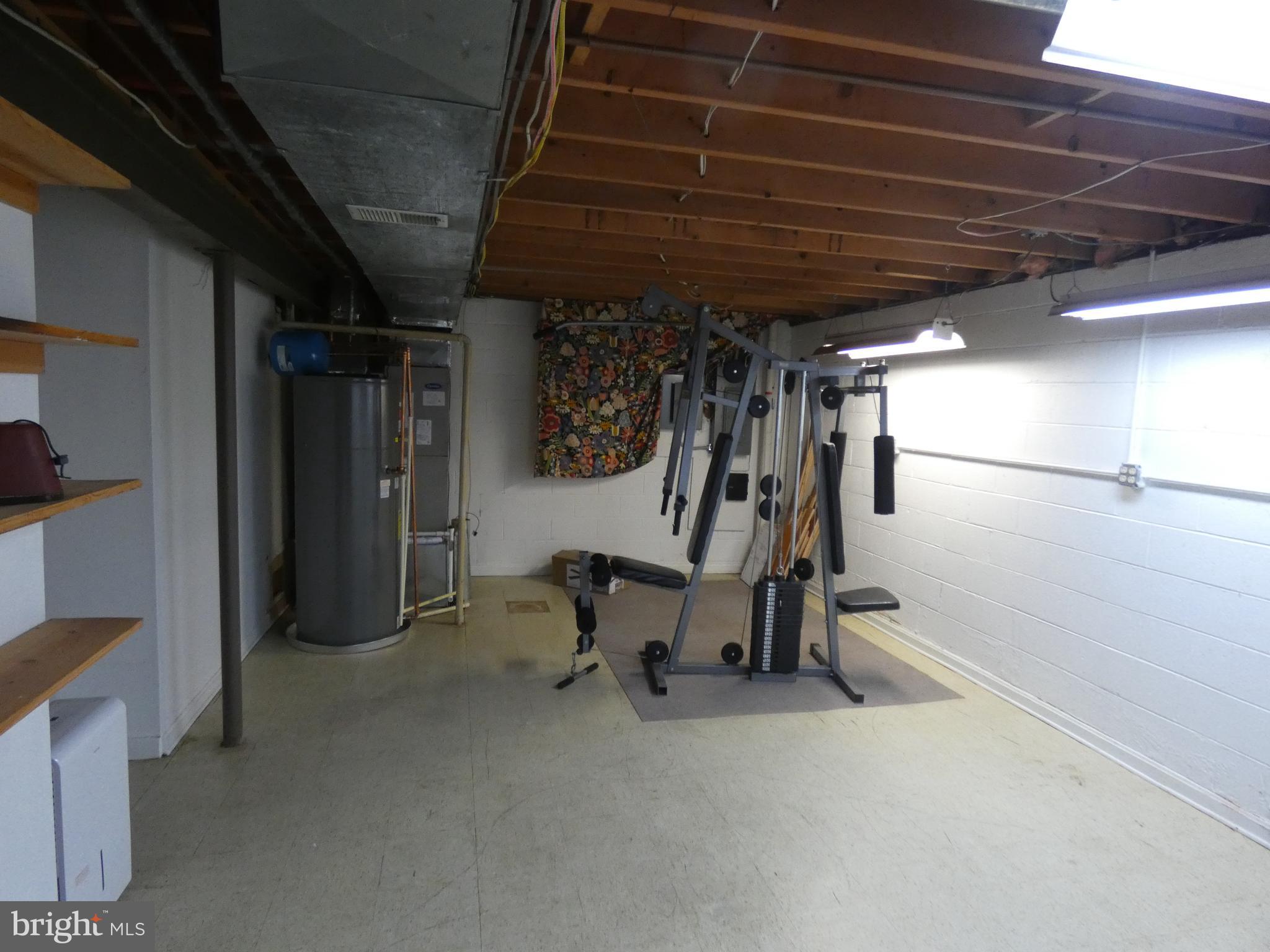 WOLF TRAP WOODS - Residential Lease