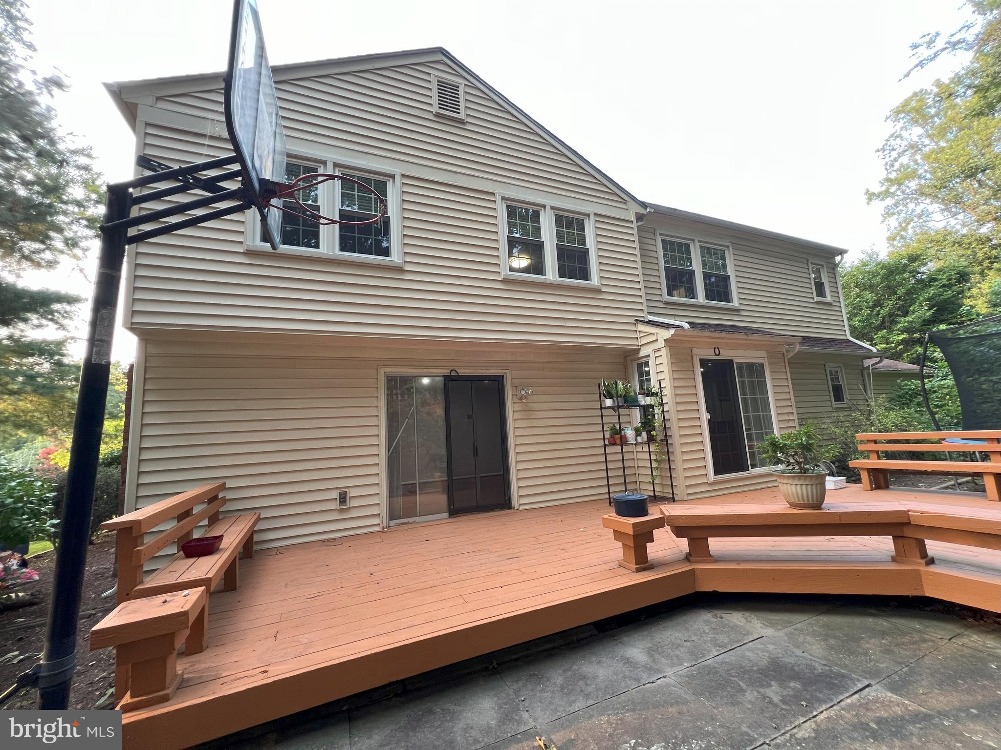 WOLF TRAP WOODS - Residential Lease