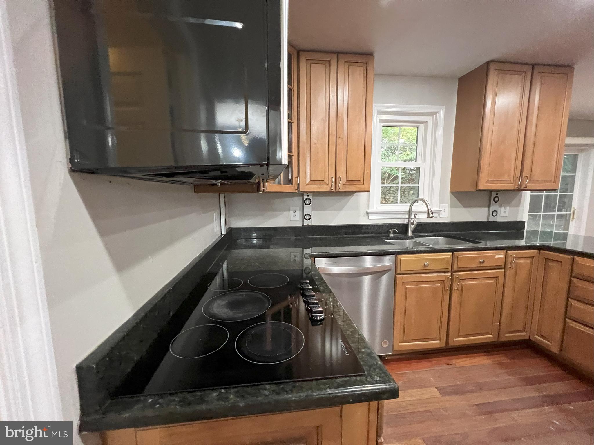 WOLF TRAP WOODS - Residential Lease