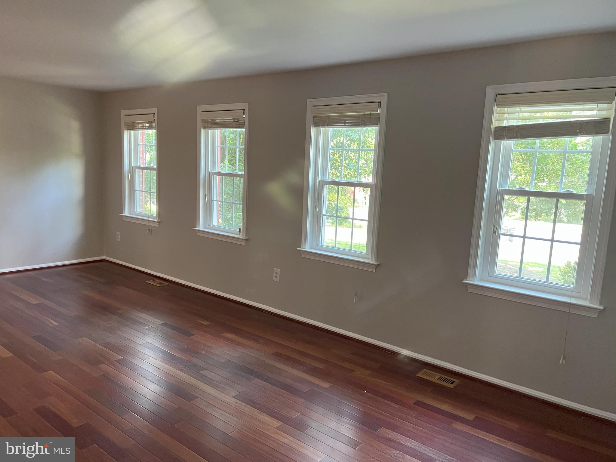 WOLF TRAP WOODS - Residential Lease