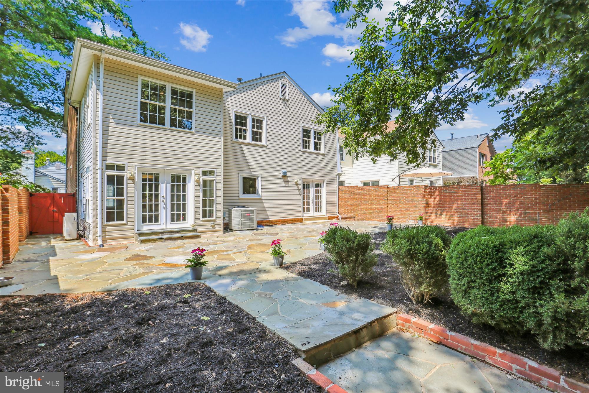 EAST GATE OF POTOMAC - Residential