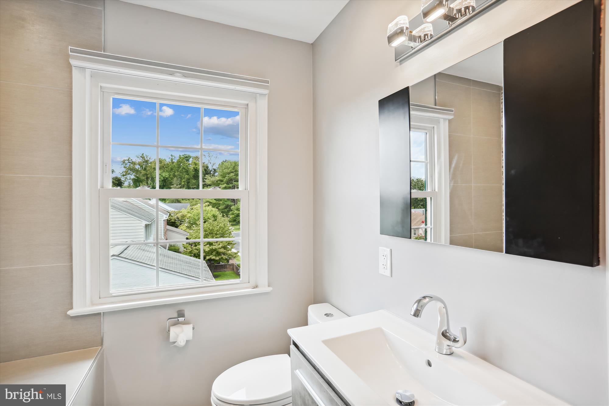 EAST GATE OF POTOMAC - Residential