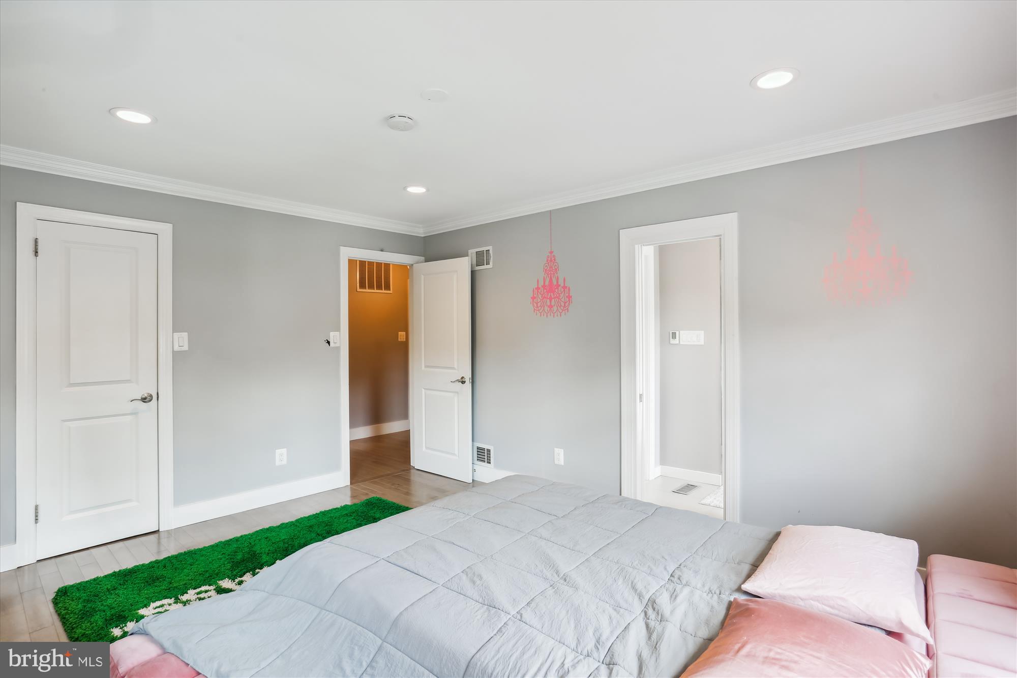 EAST GATE OF POTOMAC - Residential