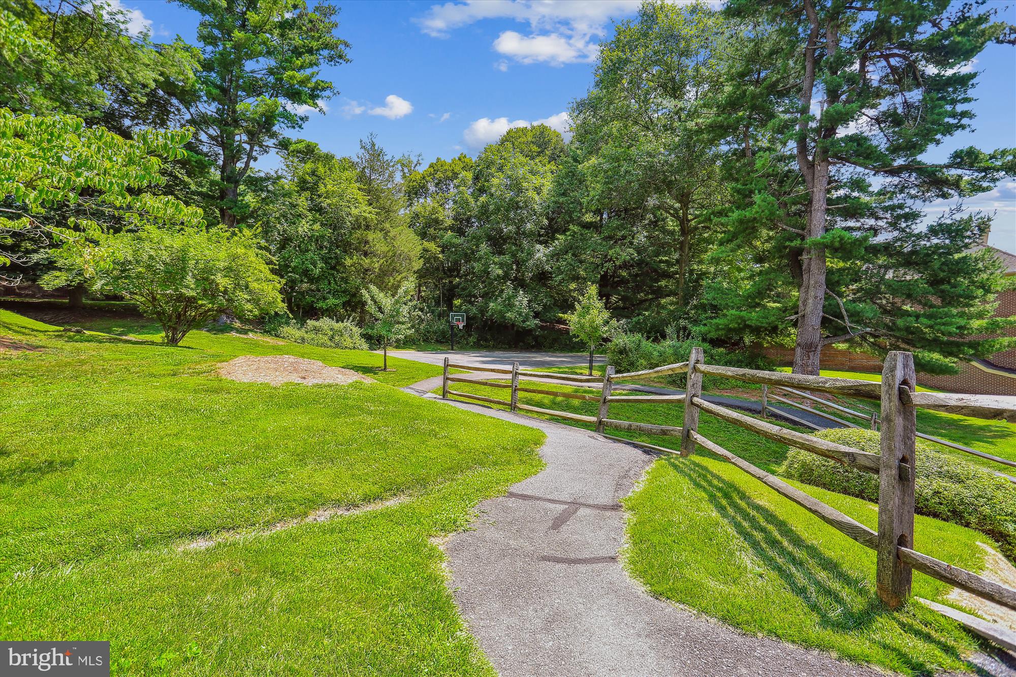 EAST GATE OF POTOMAC - Residential