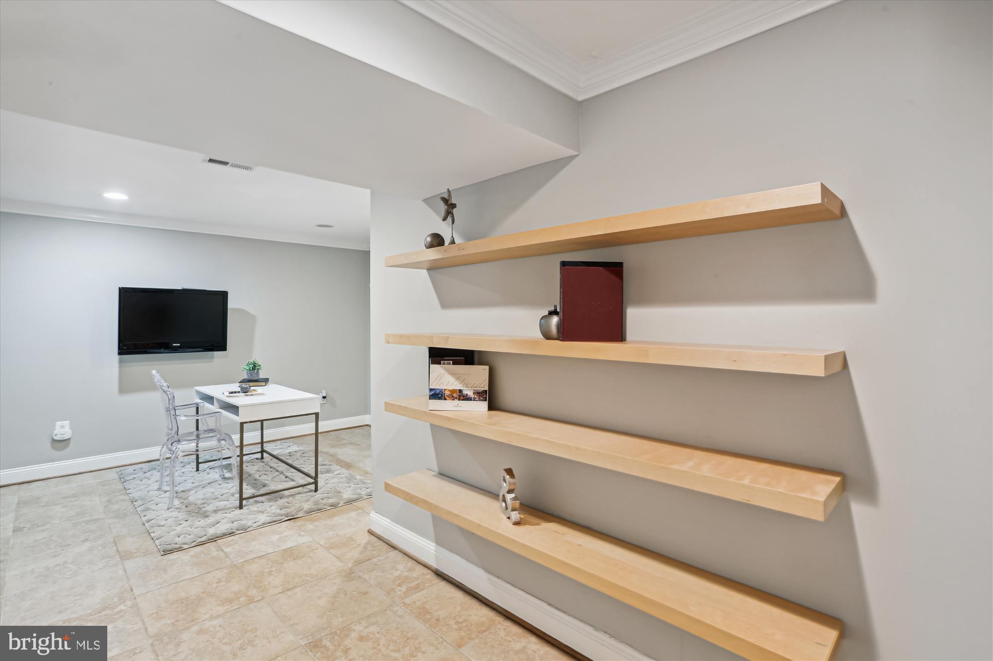 EAST GATE OF POTOMAC - Residential