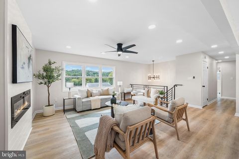 258 TENNESSEE AVENUE CONSHOHOCKEN PA 19428
