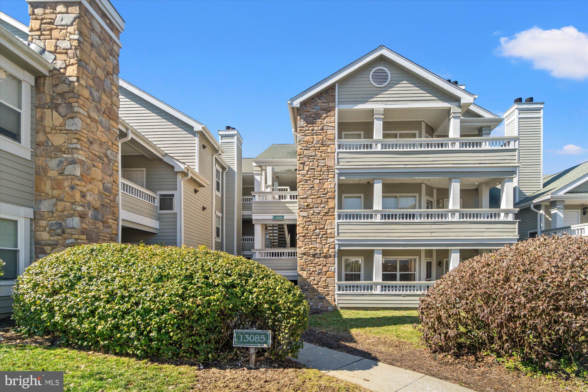 STONECROFT CONDO - Residential