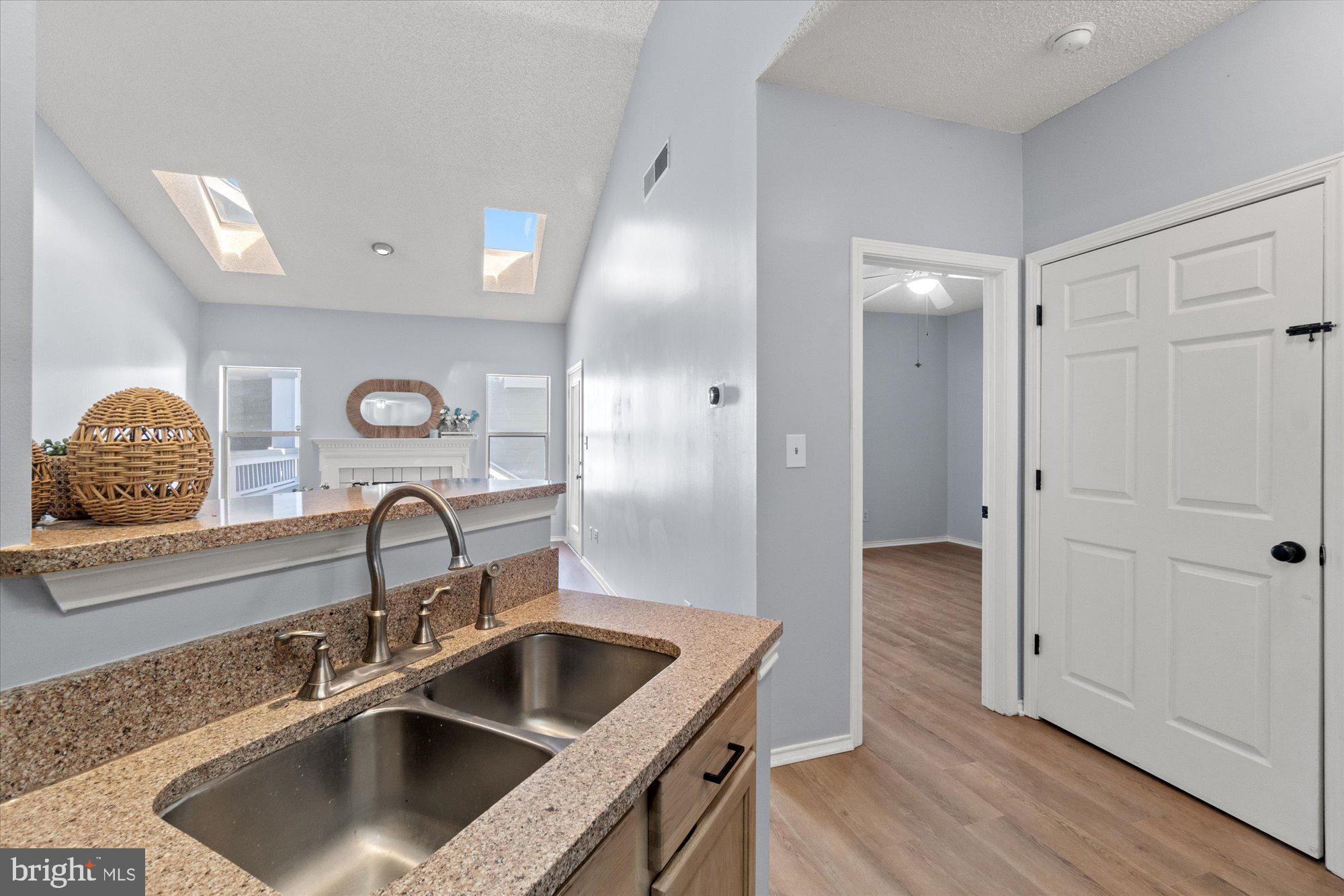 STONECROFT CONDO - Residential