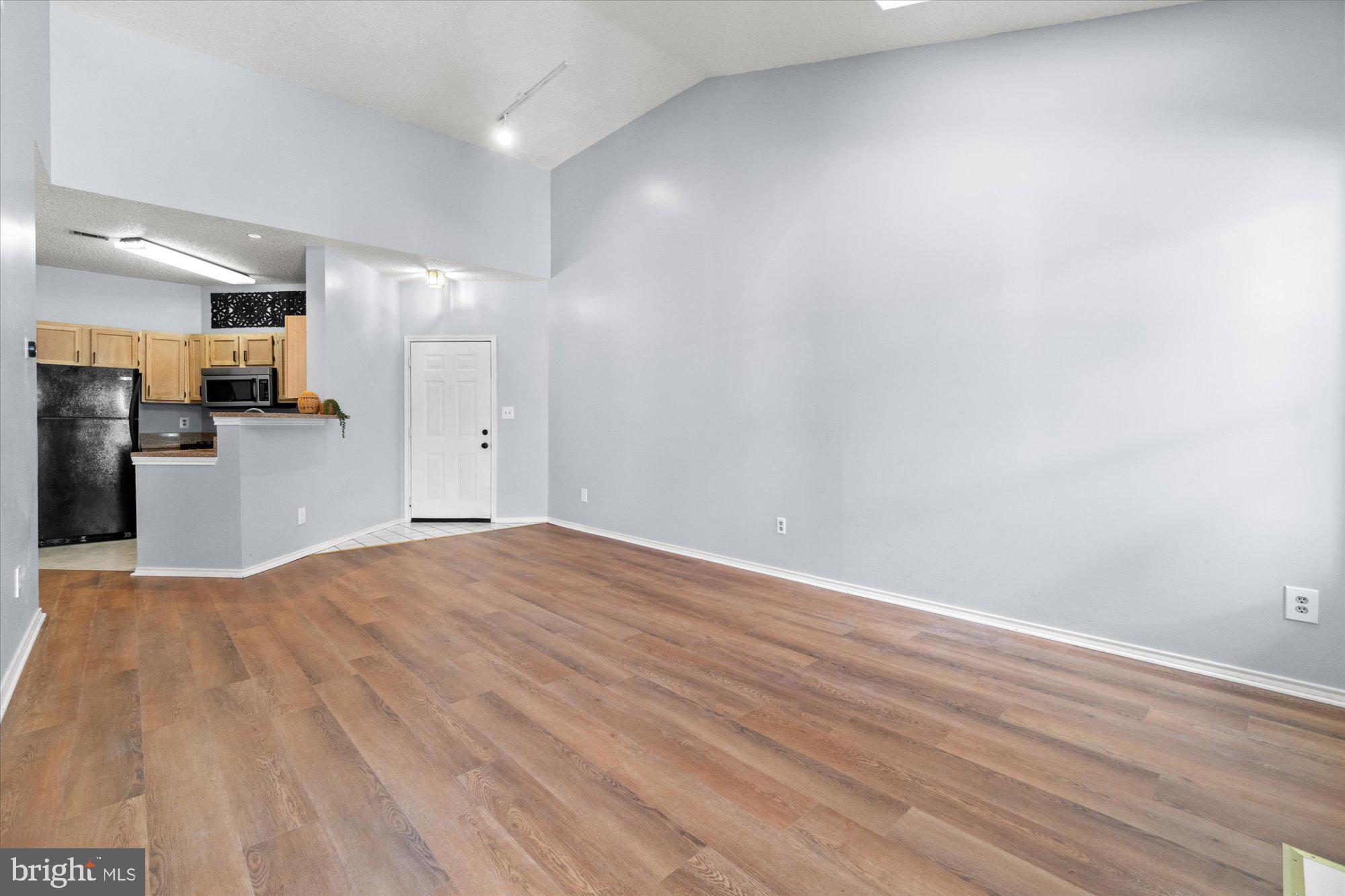 STONECROFT CONDO - Residential