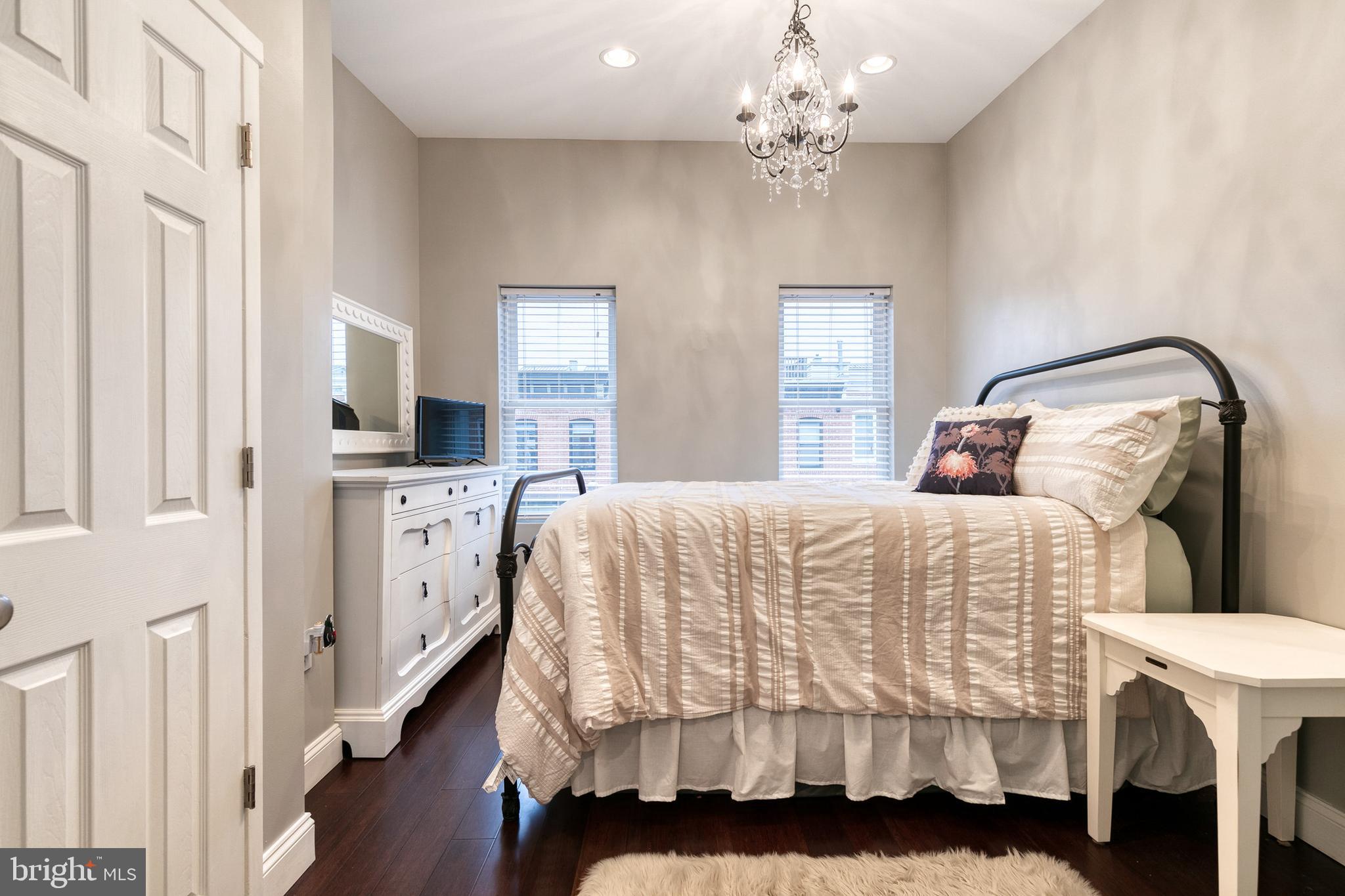 LOCUST POINT - Residential Lease