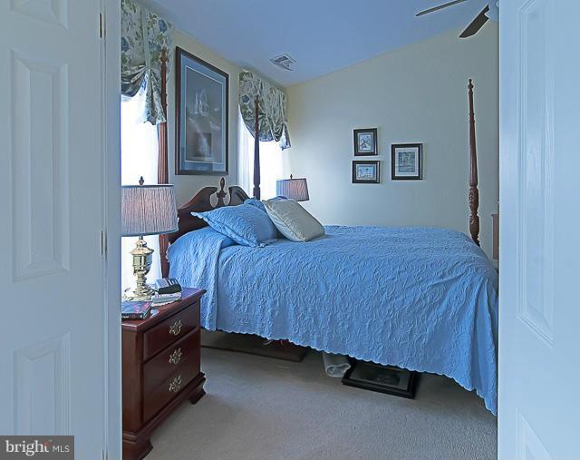 SPRING LAKES - Residential
