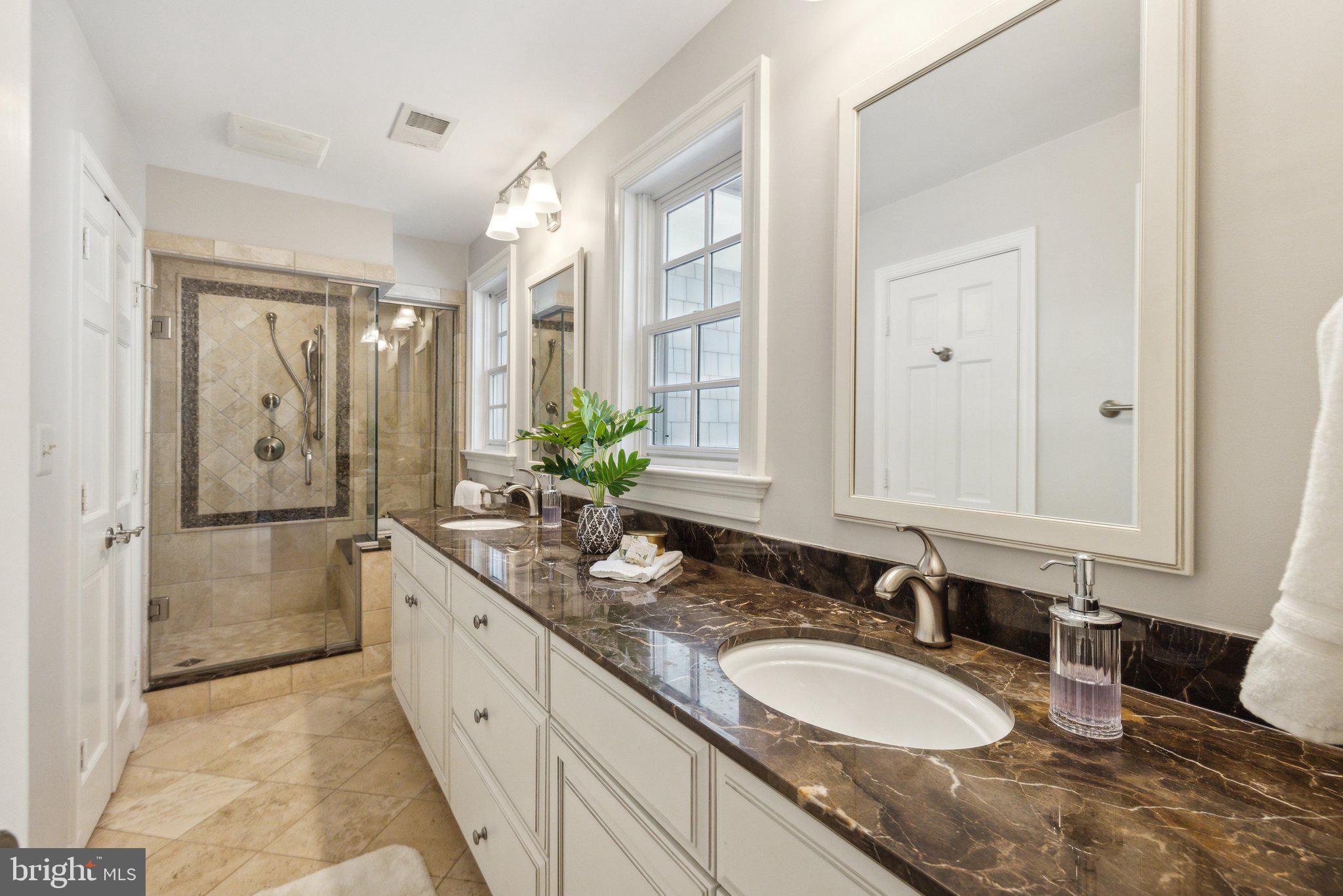 POTOMAC MANOR - Residential