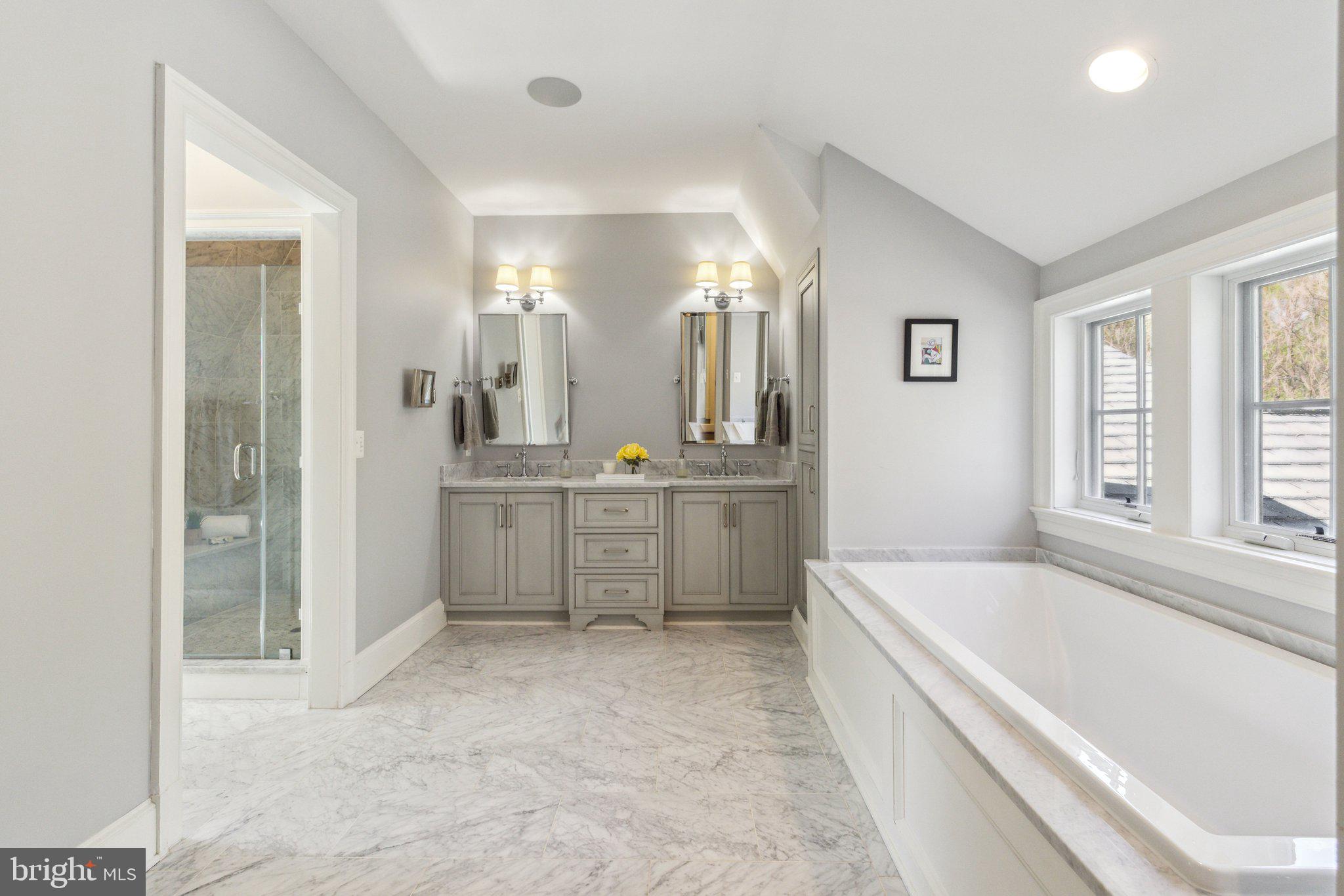 POTOMAC MANOR - Residential