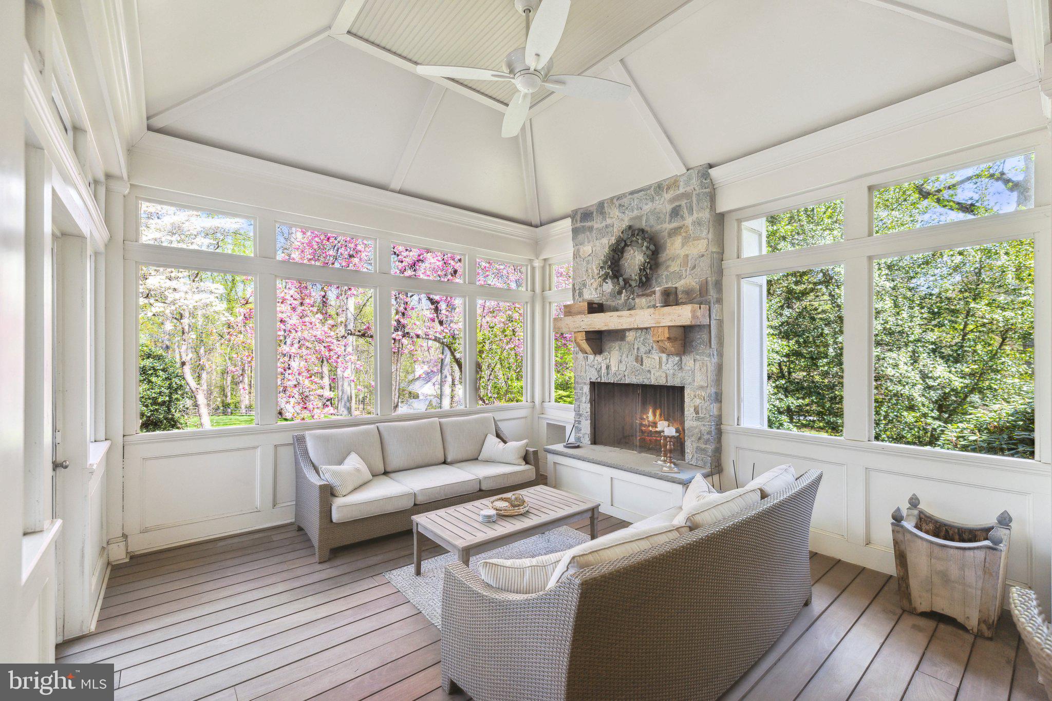 POTOMAC MANOR - Residential