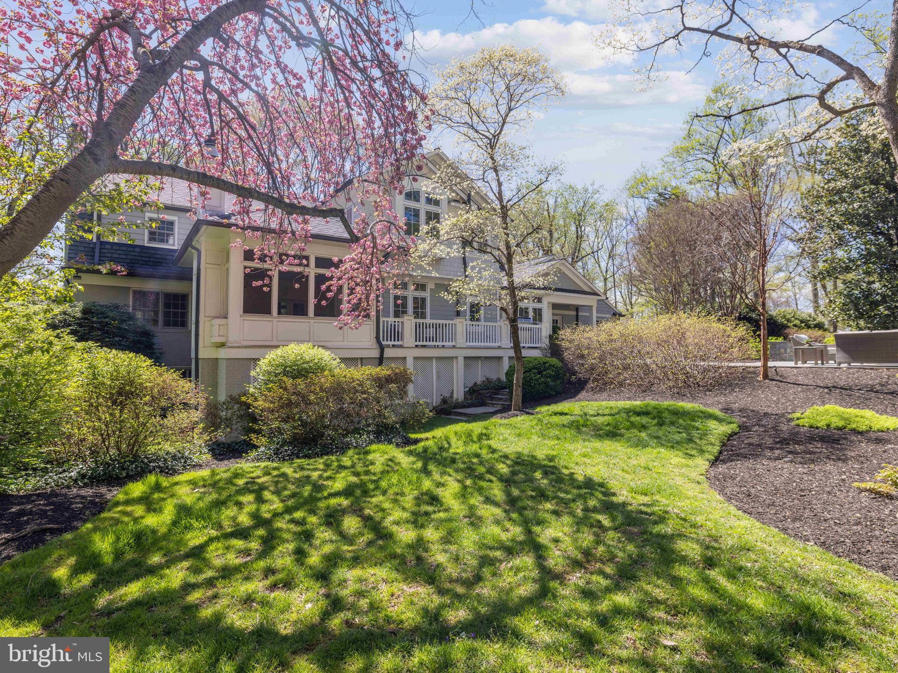 POTOMAC MANOR - Residential