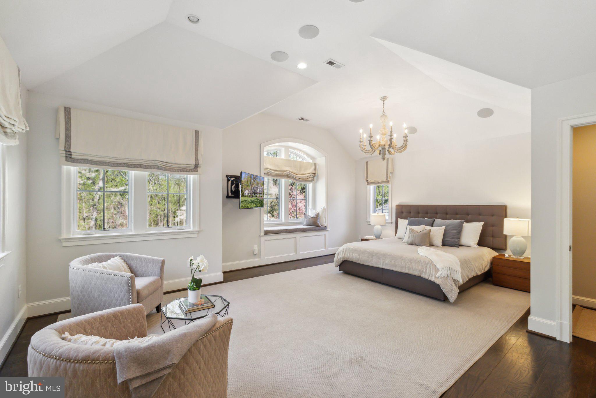 POTOMAC MANOR - Residential