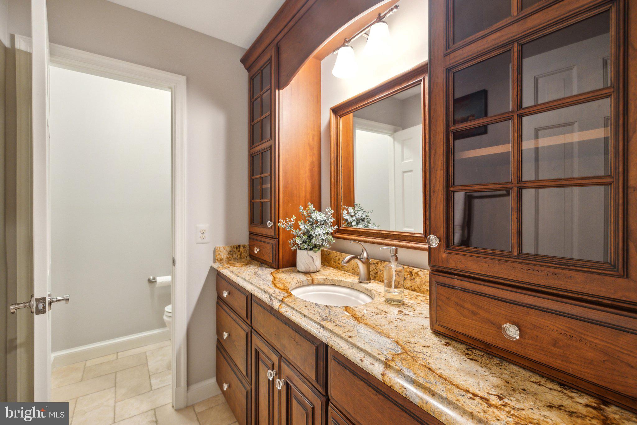 POTOMAC MANOR - Residential