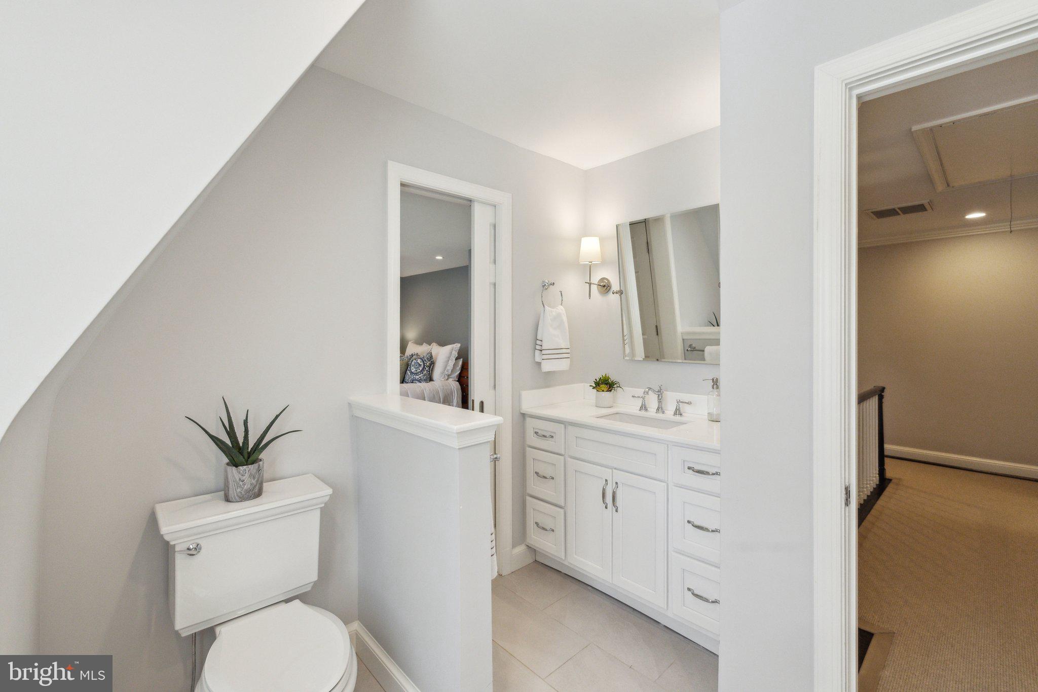 POTOMAC MANOR - Residential