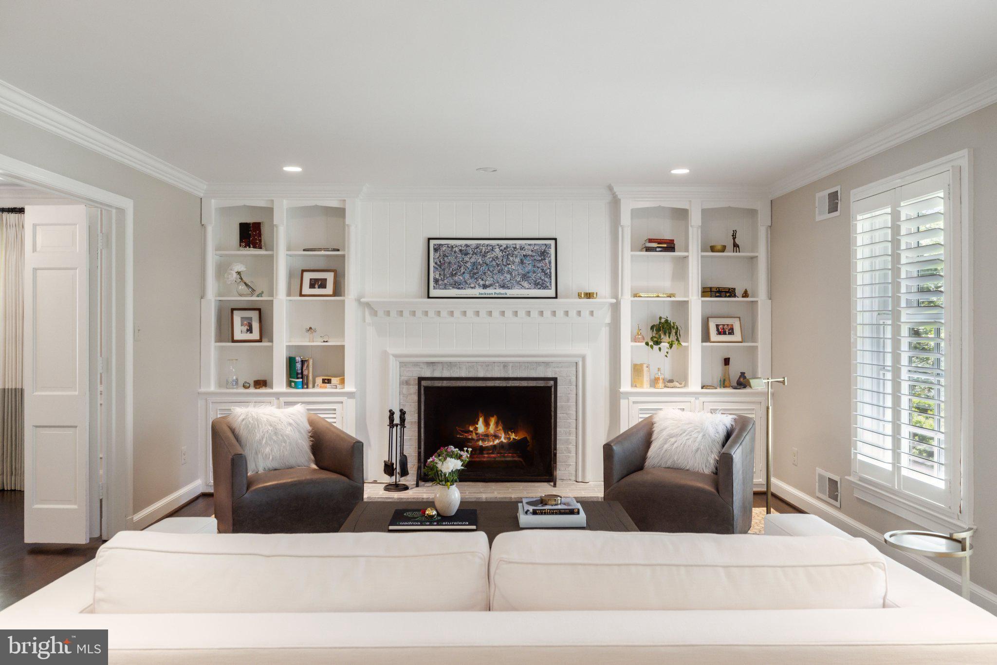 POTOMAC MANOR - Residential