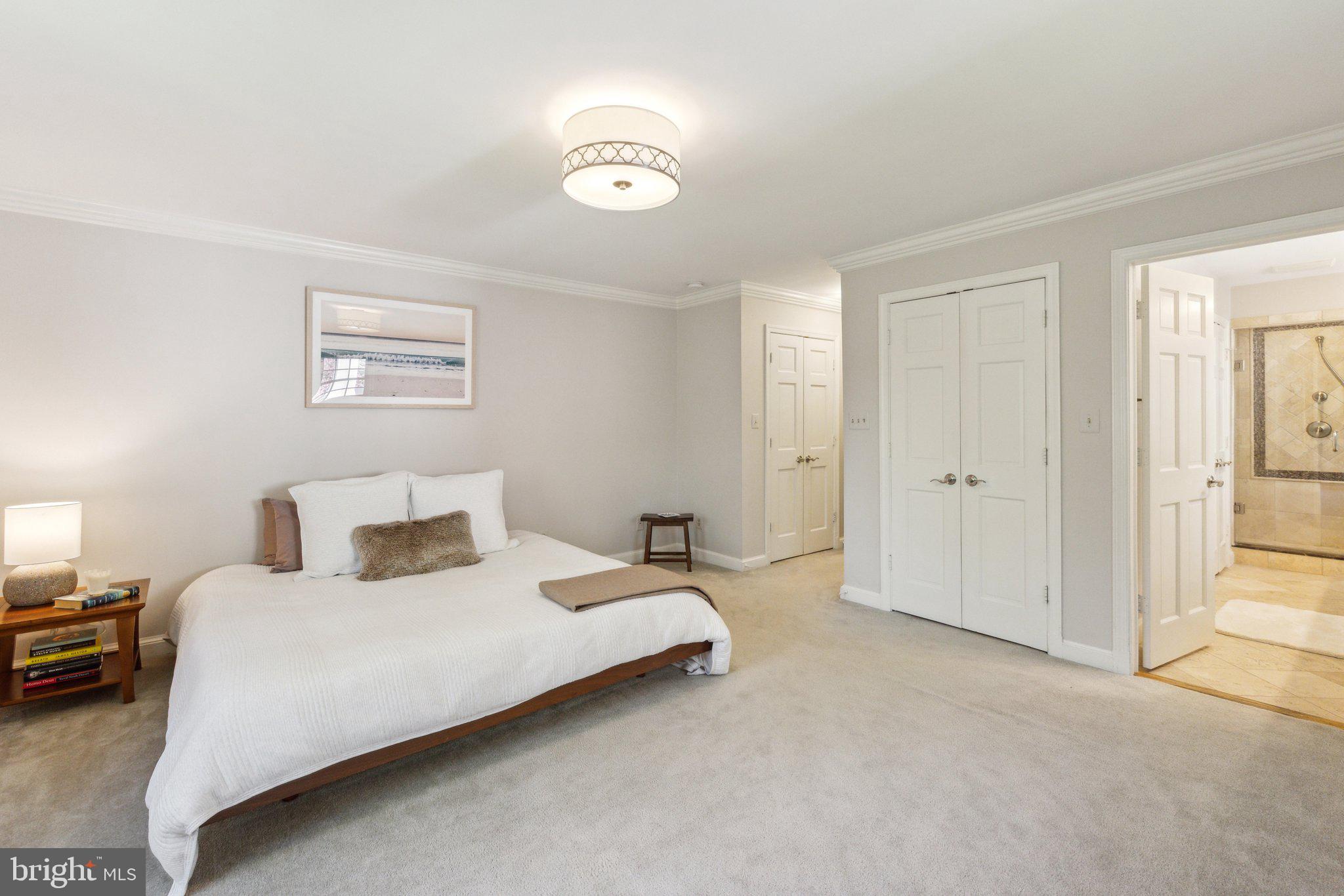 POTOMAC MANOR - Residential