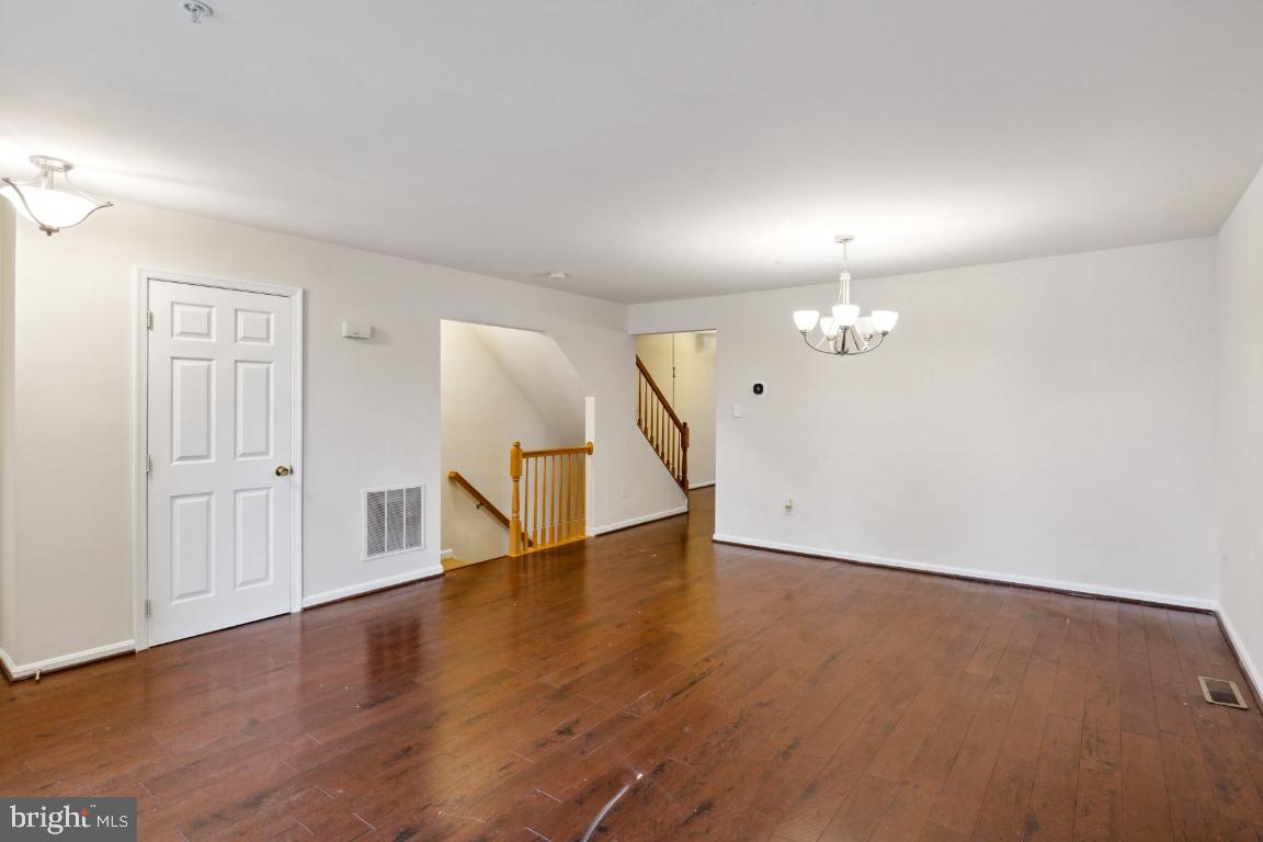 BARKLEY WOODS - Residential