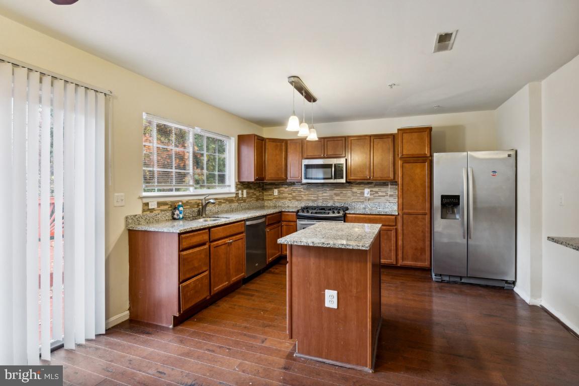 BARKLEY WOODS - Residential