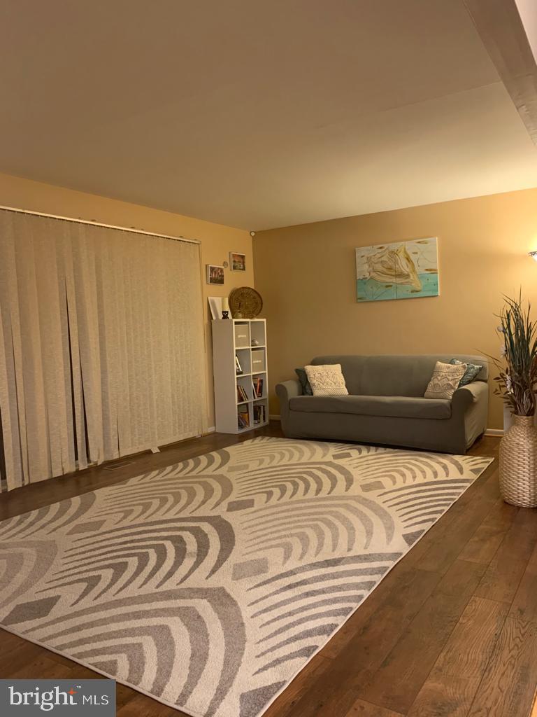 TWIN RIDGE APARTMENTS - Residential Lease