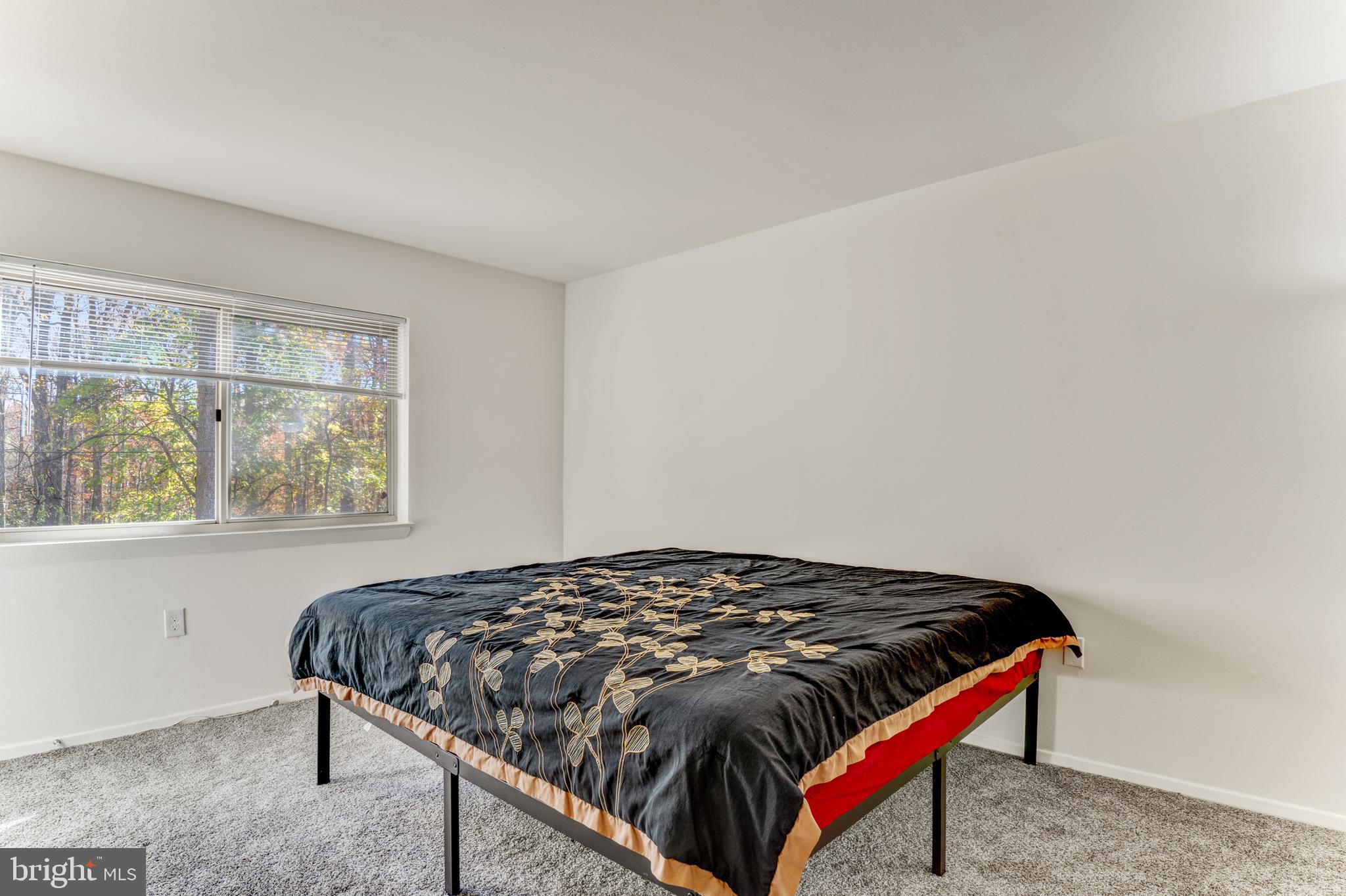 BETHESDA PARK - Residential