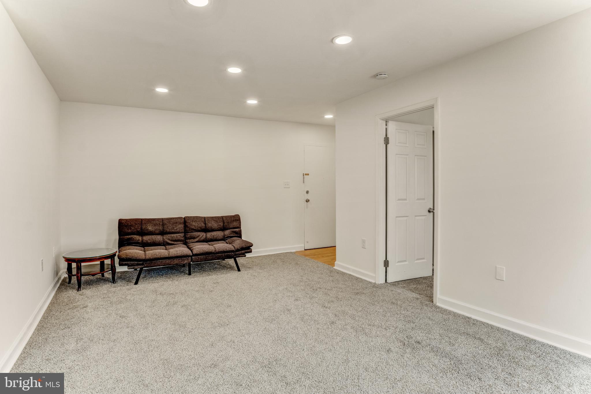 BETHESDA PARK - Residential