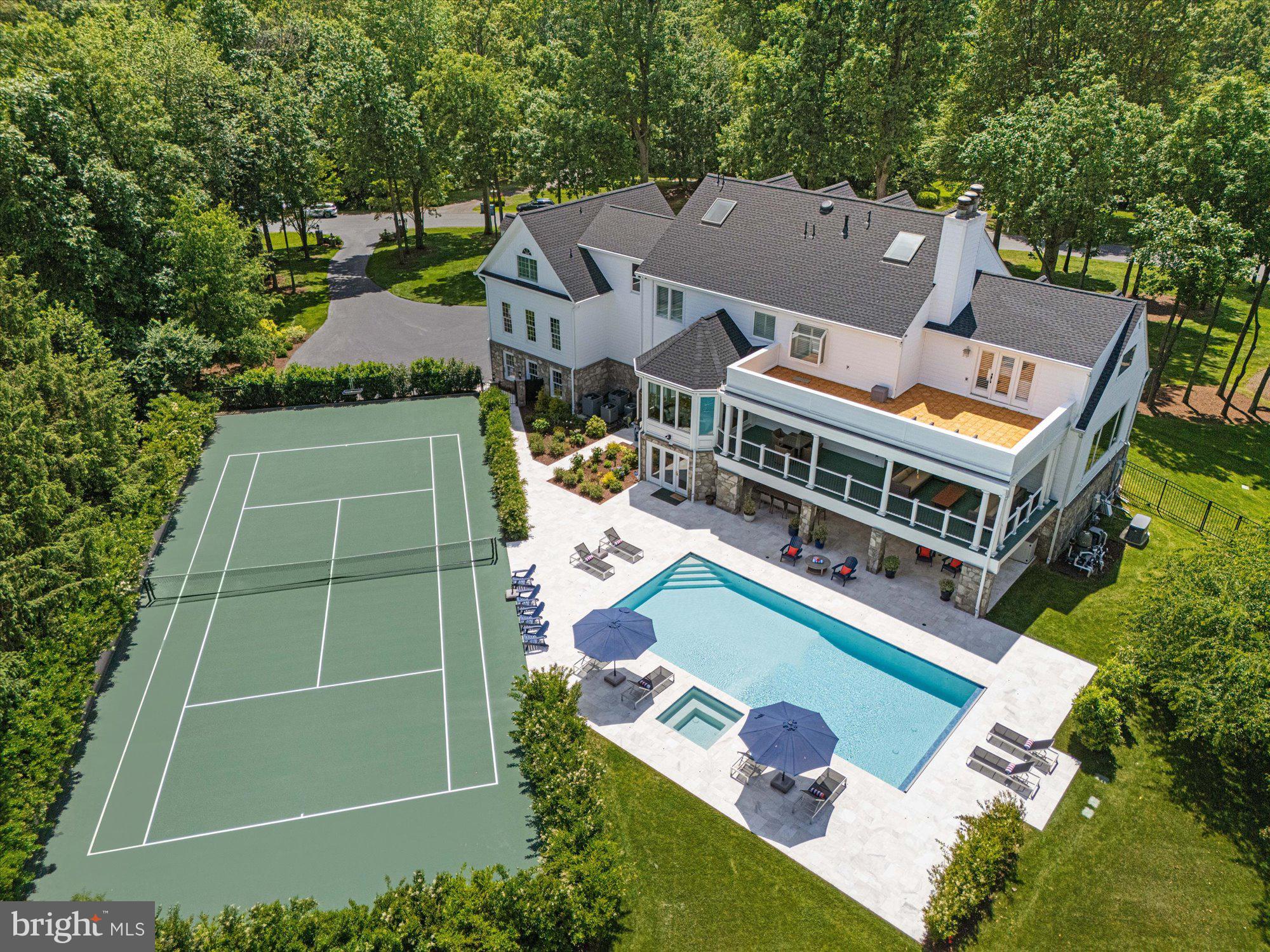 625 NALLS FARM WAY
