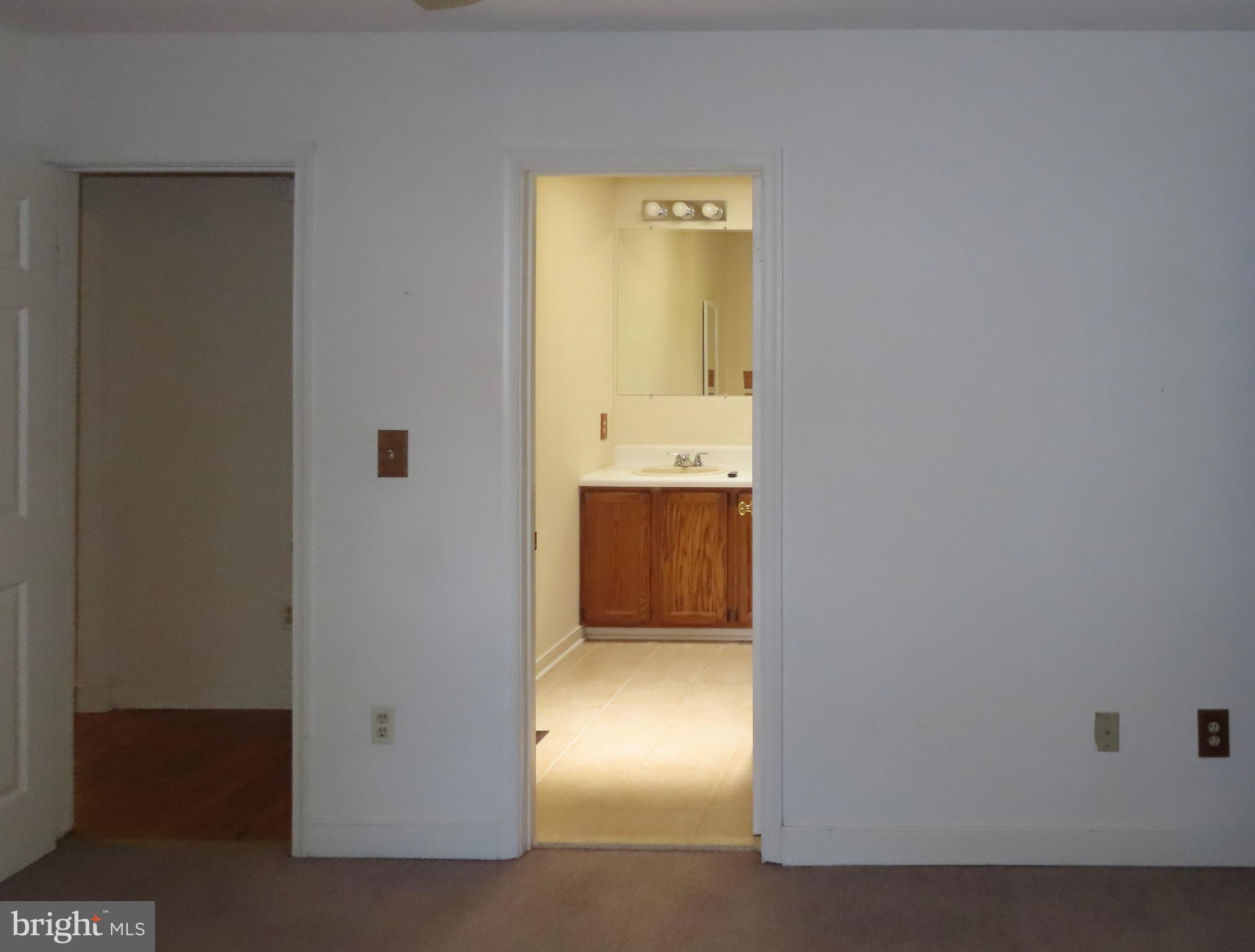 LAKE WILDERNESS - Residential Lease