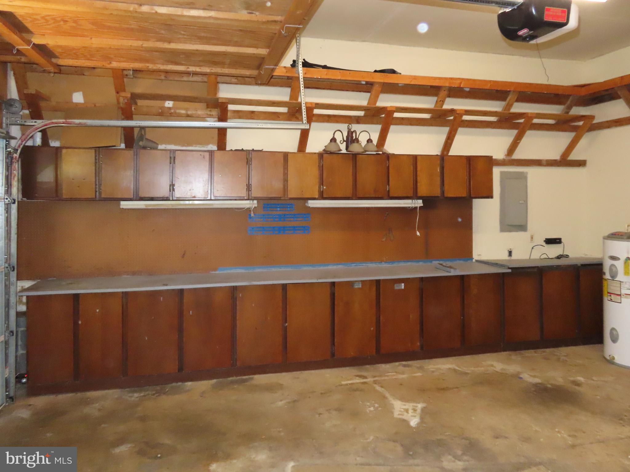 LAKE WILDERNESS - Residential Lease