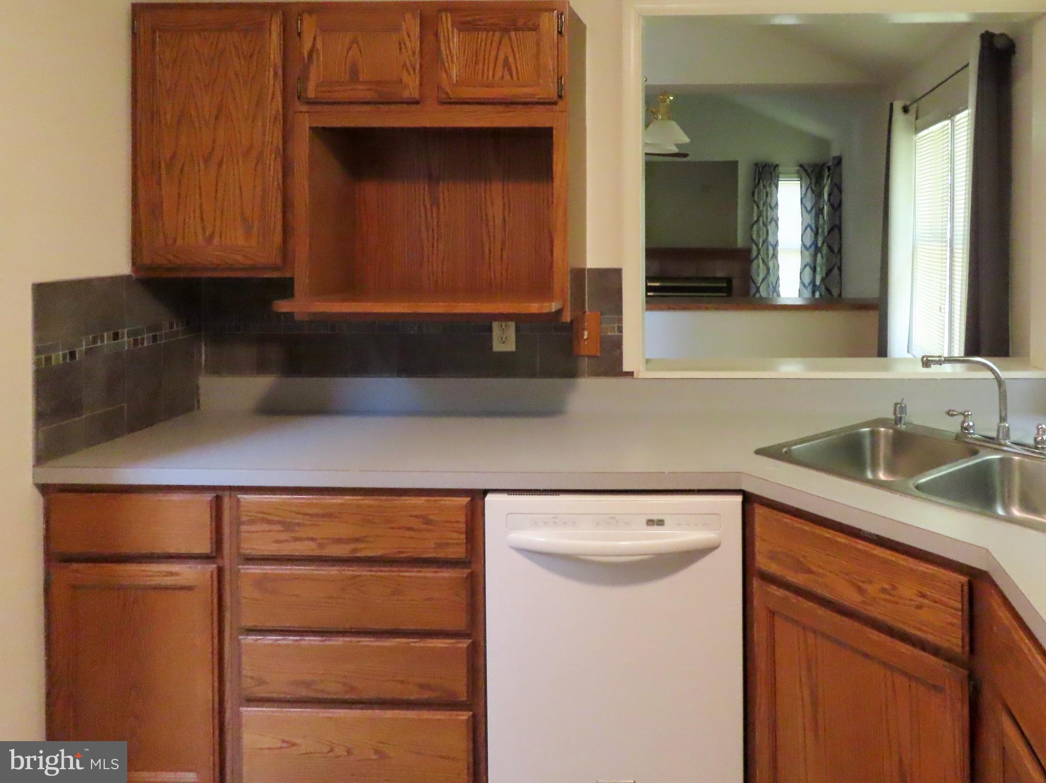 LAKE WILDERNESS - Residential Lease