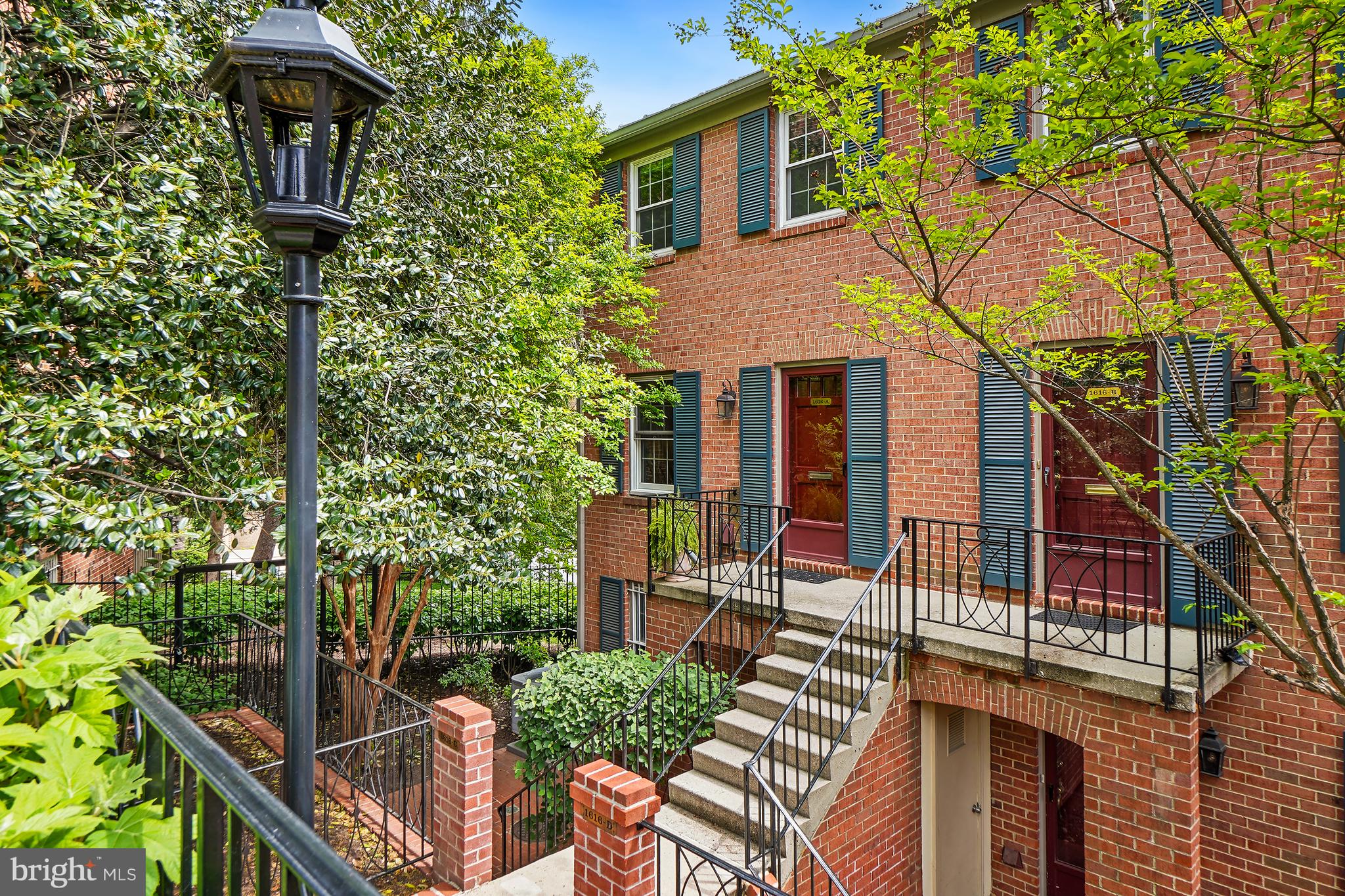 1616 BEEKMAN PLACE NW A