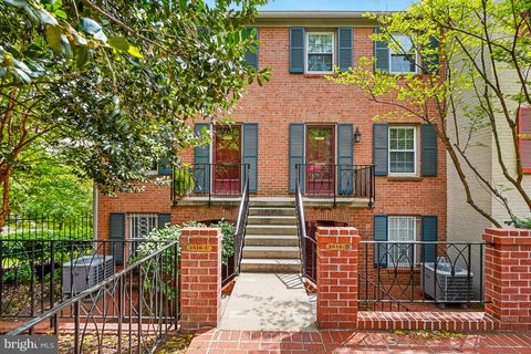 1616 BEEKMAN PLACE NW A WASHINGTON DC 20009