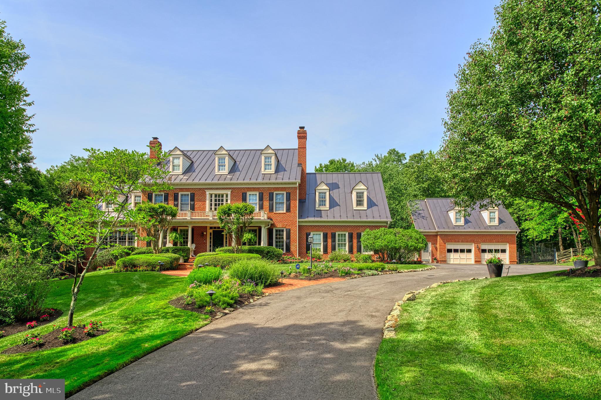 WOODLEA HILLS - Residential