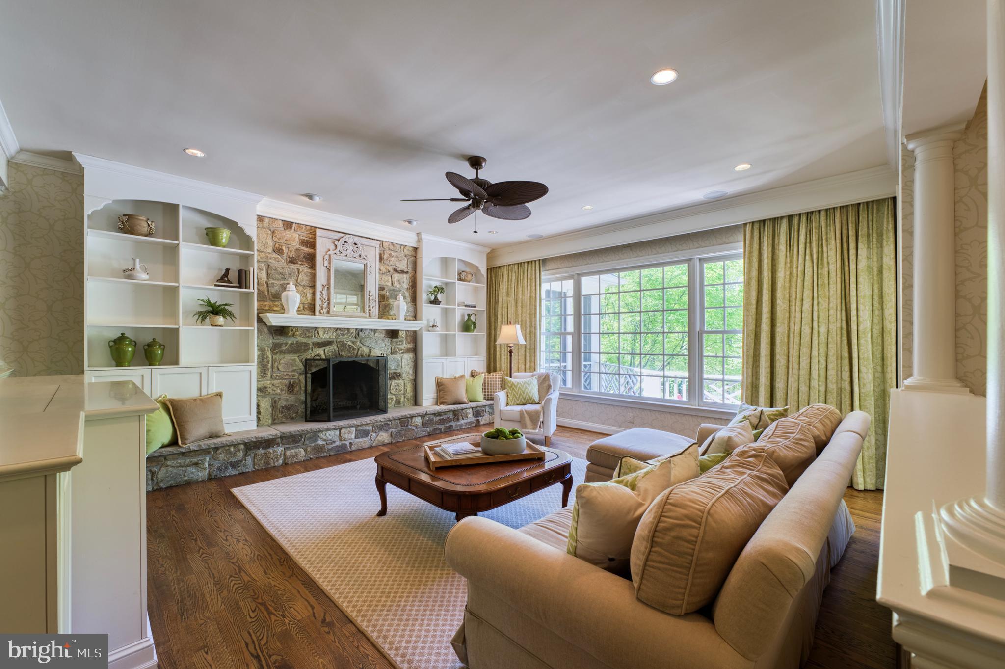 WOODLEA HILLS - Residential