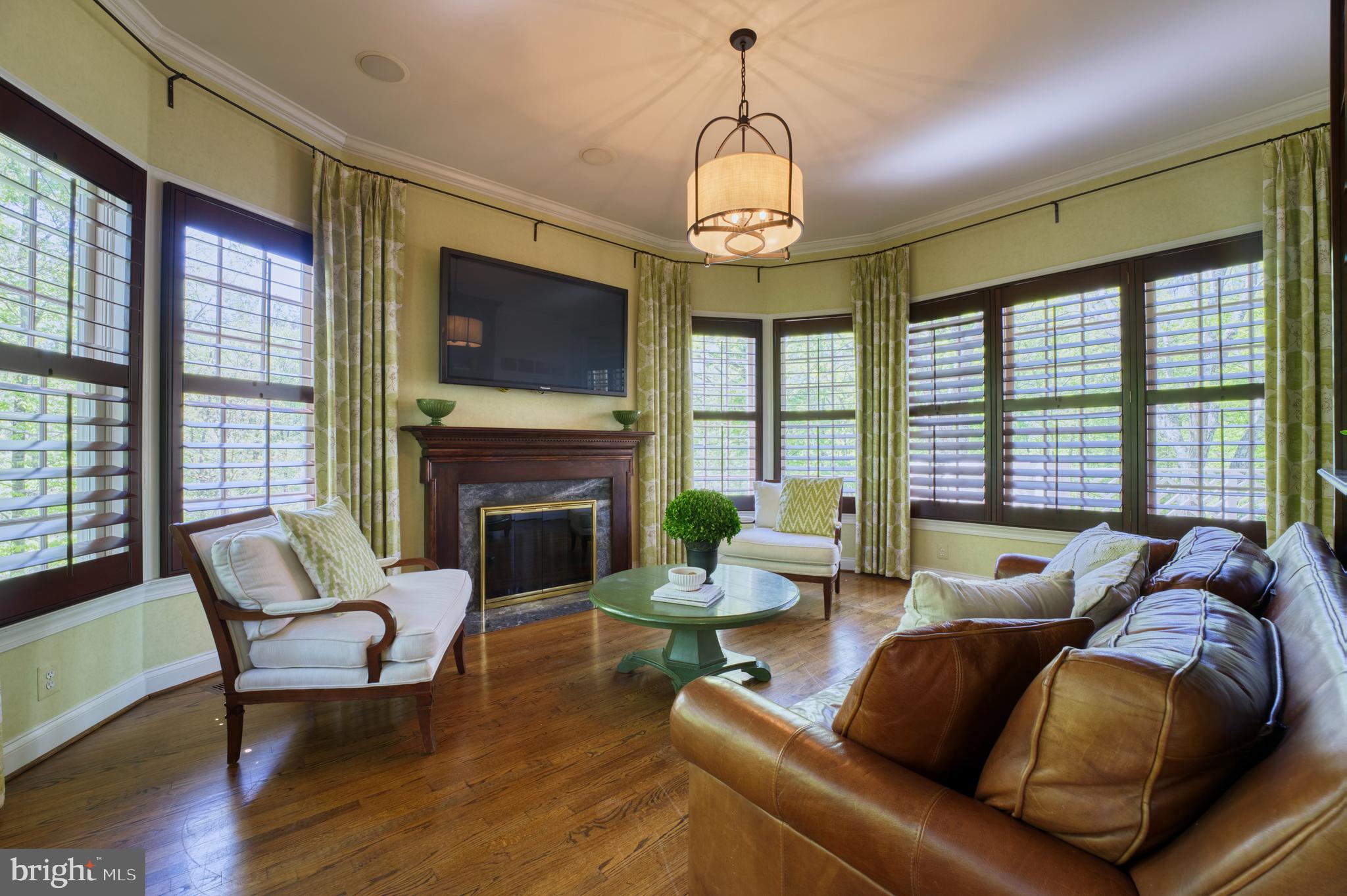 WOODLEA HILLS - Residential