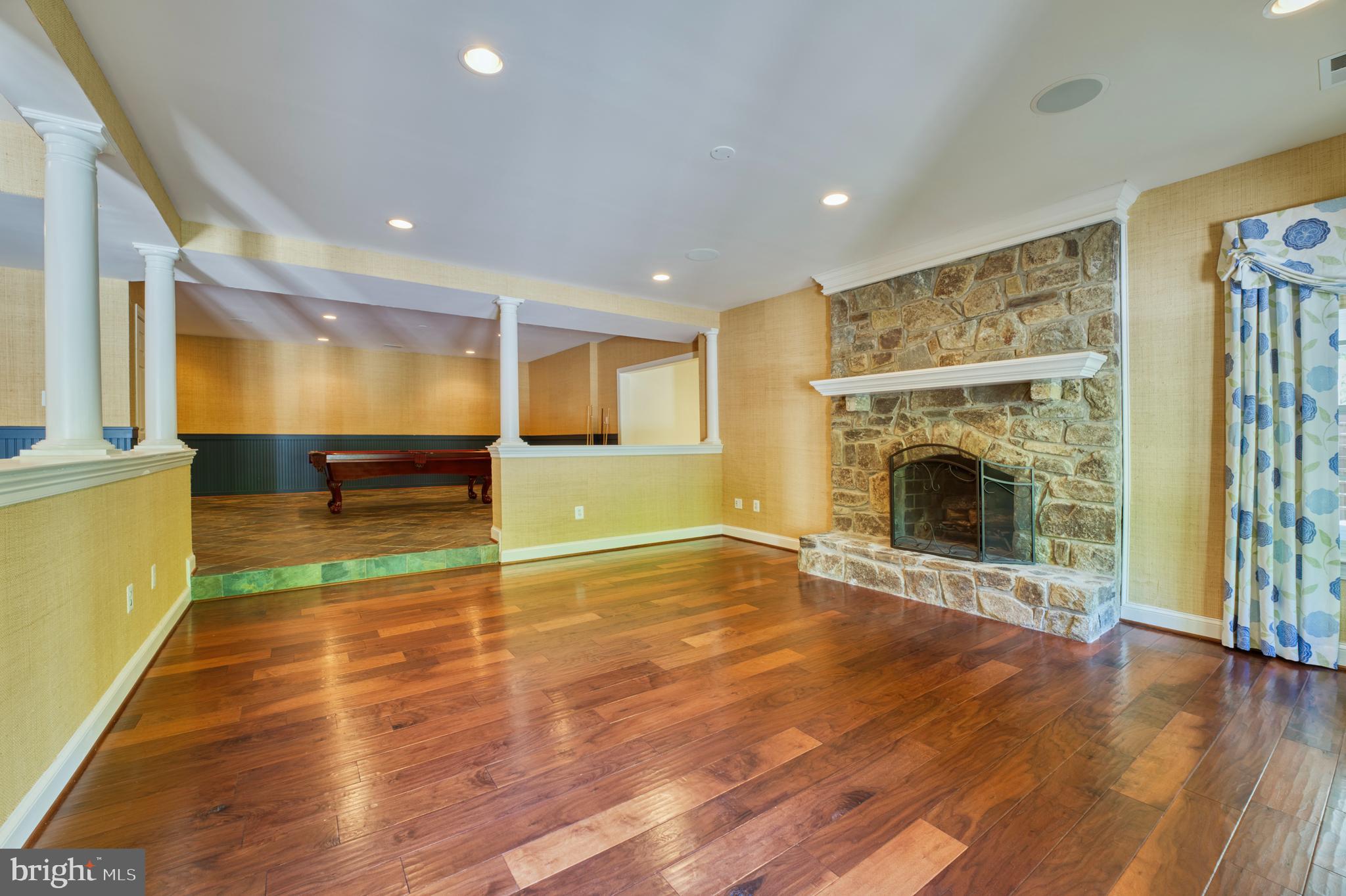 WOODLEA HILLS - Residential