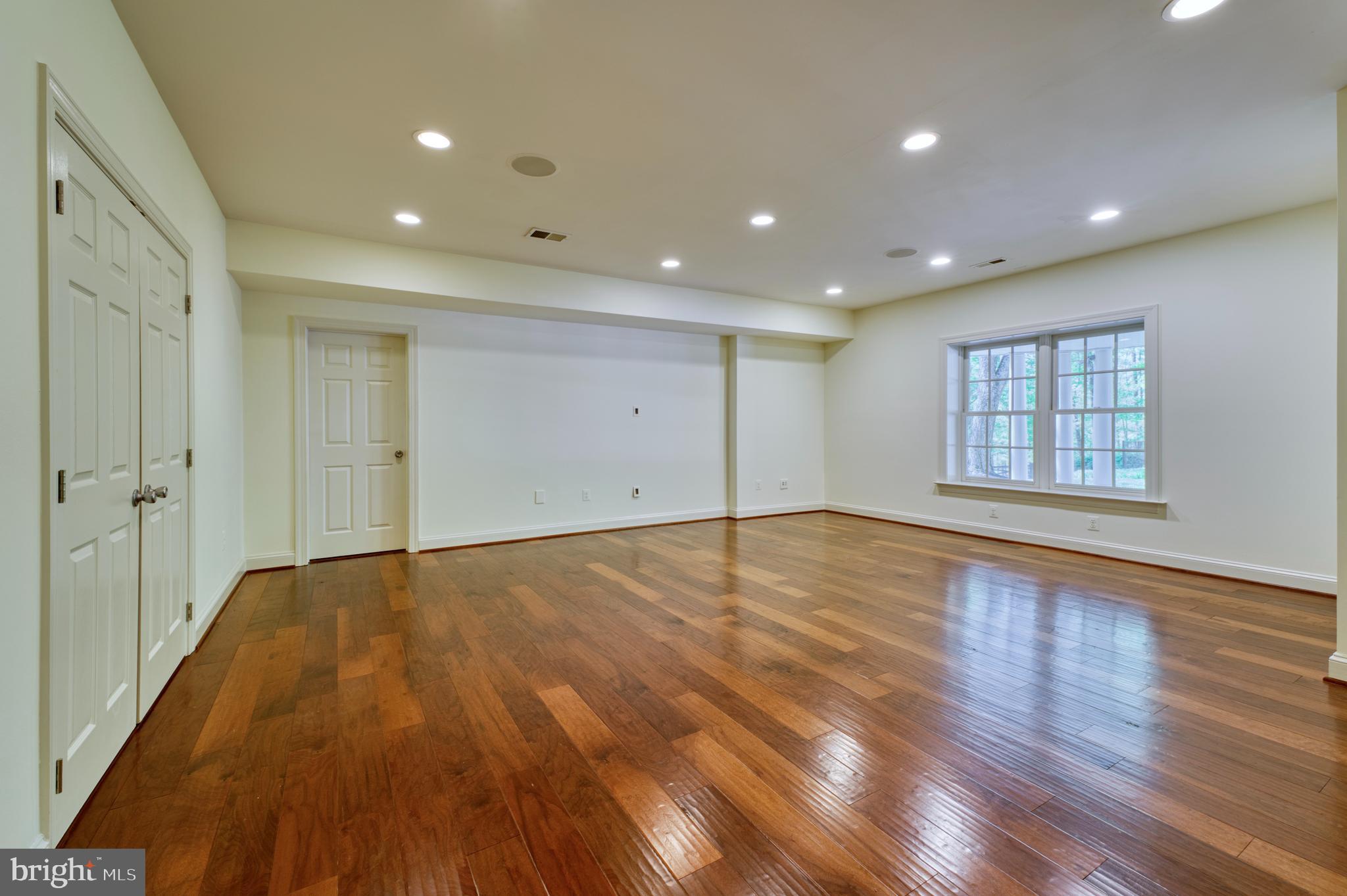 WOODLEA HILLS - Residential