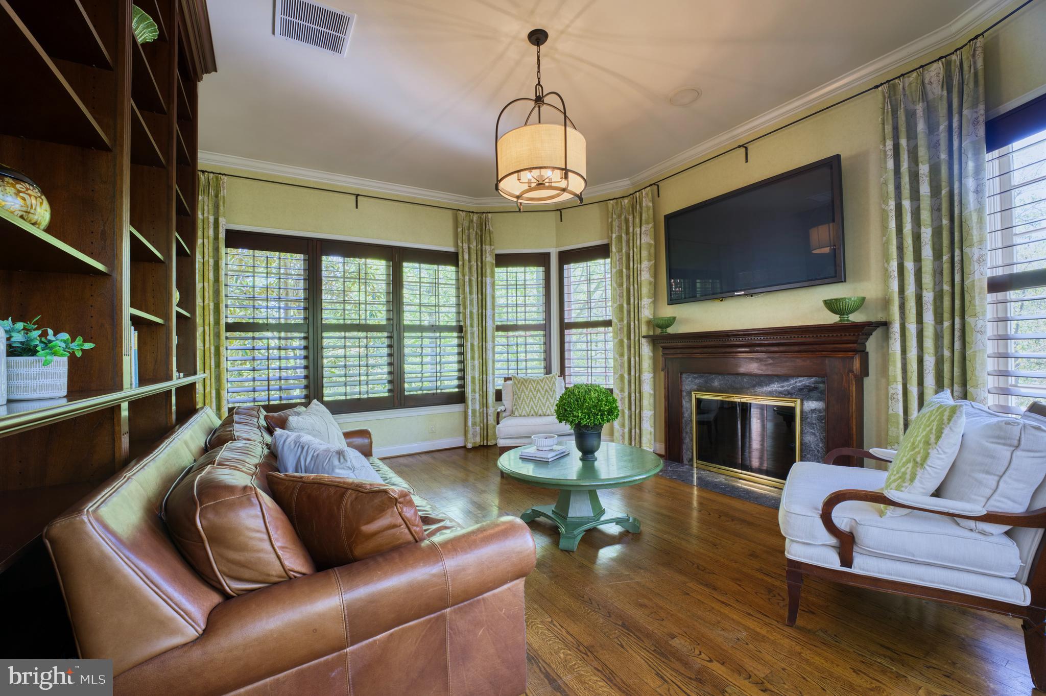 WOODLEA HILLS - Residential