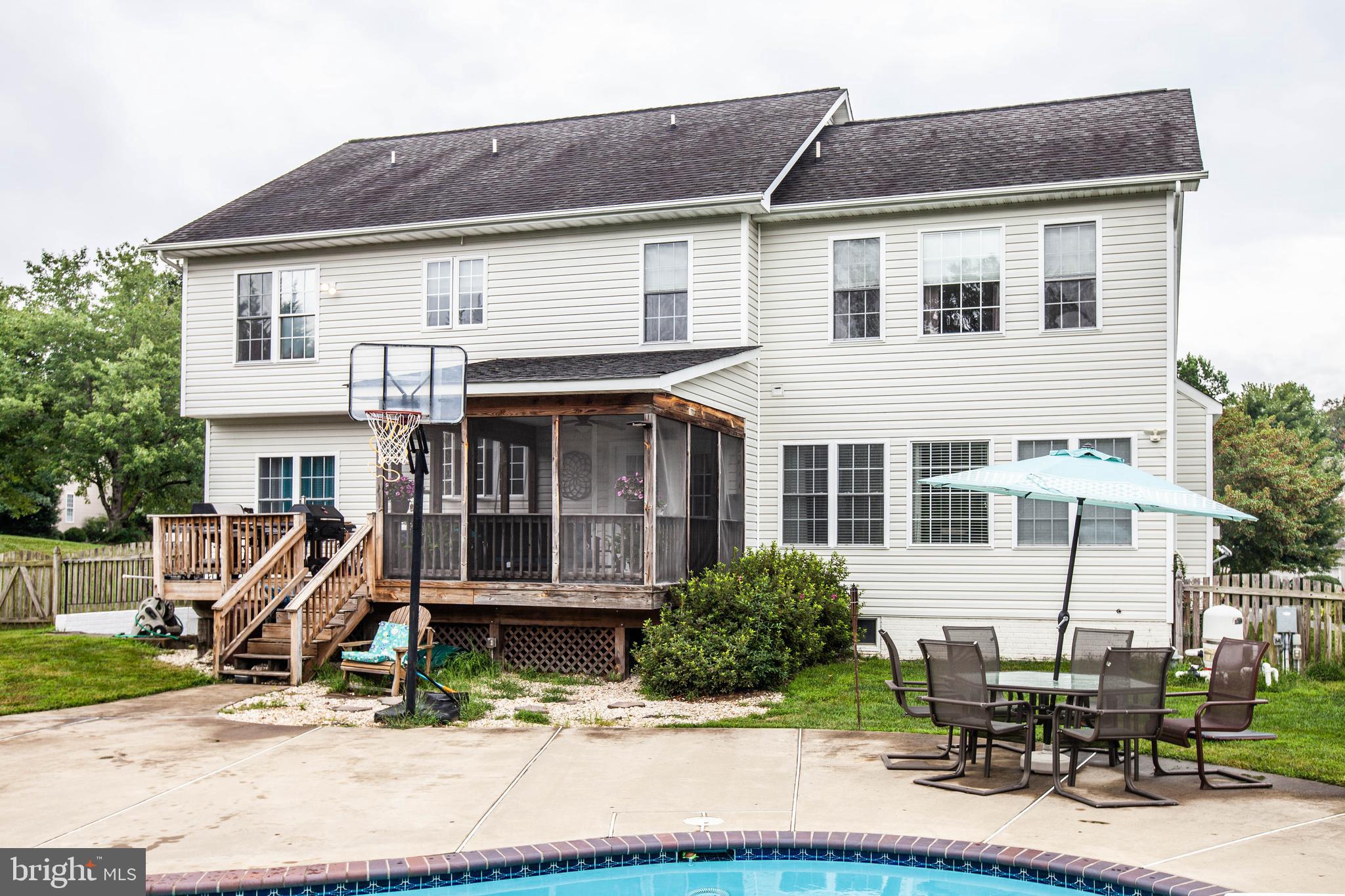 AUGUSTINE NORTH - Residential Lease