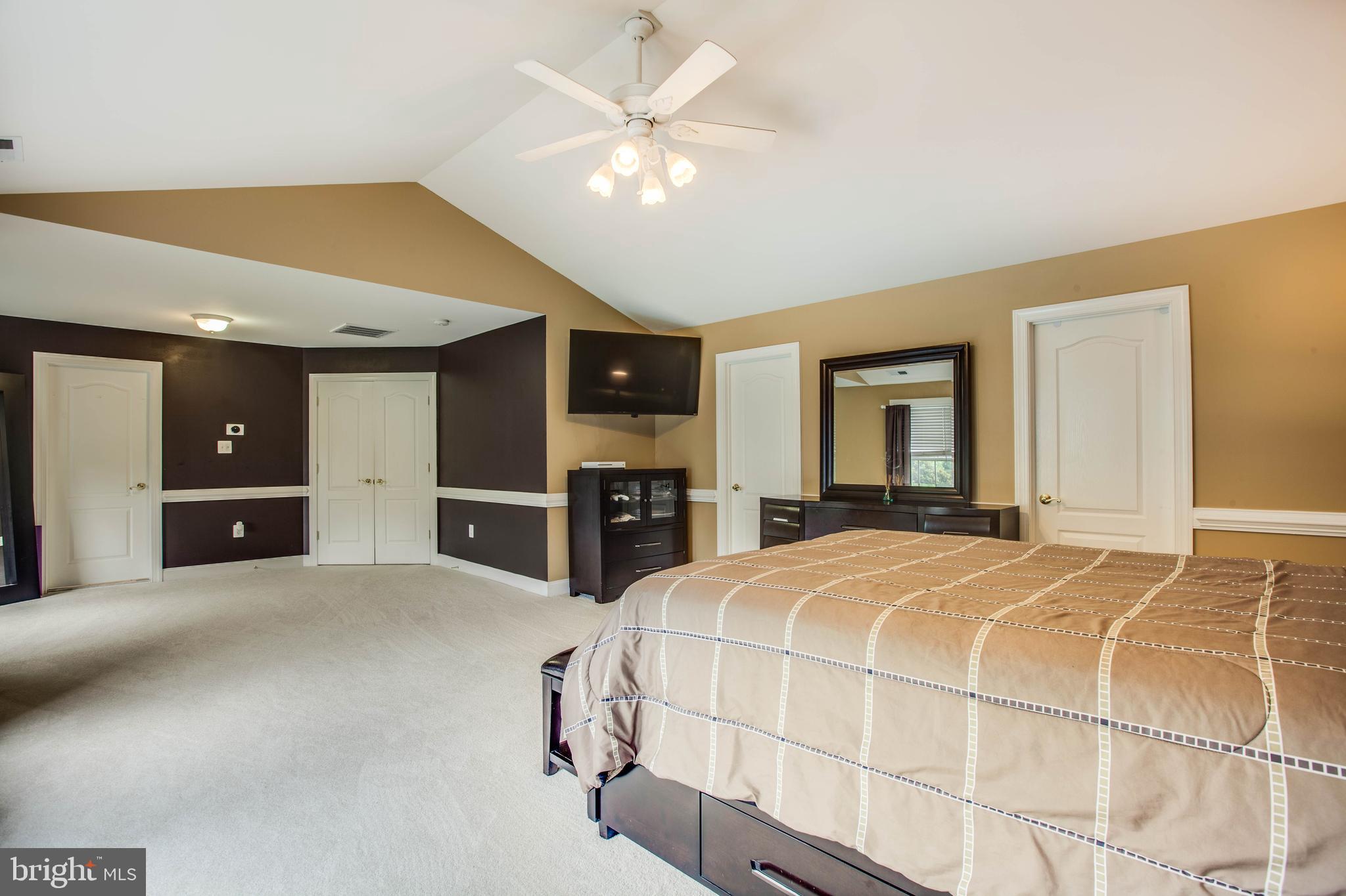 AUGUSTINE NORTH - Residential Lease