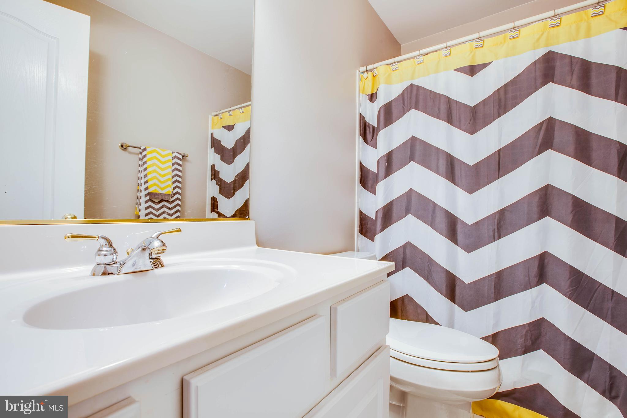 AUGUSTINE NORTH - Residential Lease